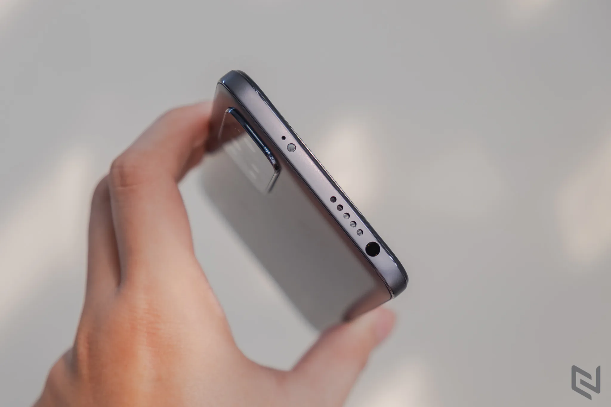 Mở hộp Redmi Note 11 - Mặt lưng nhám đẹp mắt và cao cấp, cụm camera chuyên nghiệp