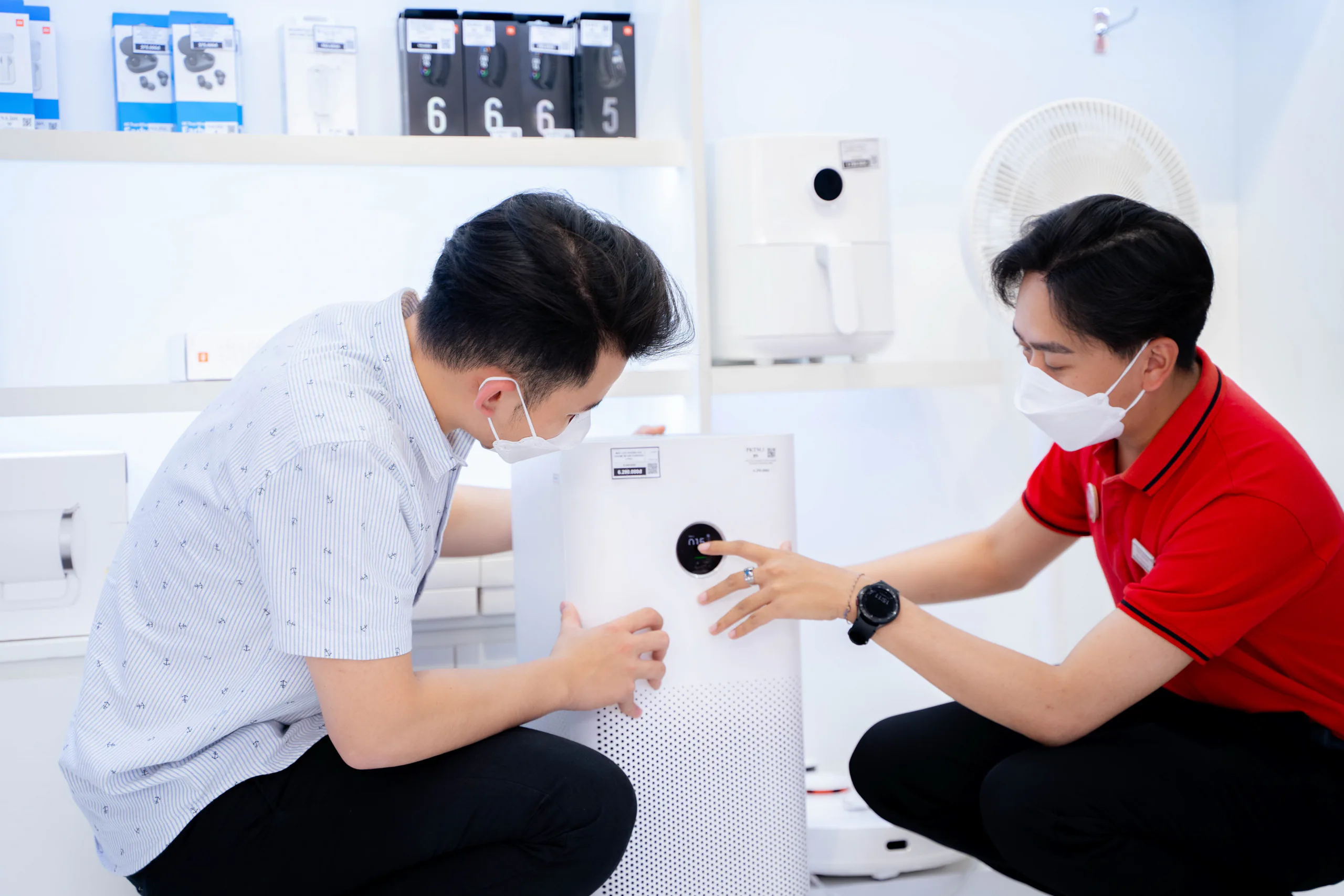 Cùng CellphoneS Tết này trao yêu thương
