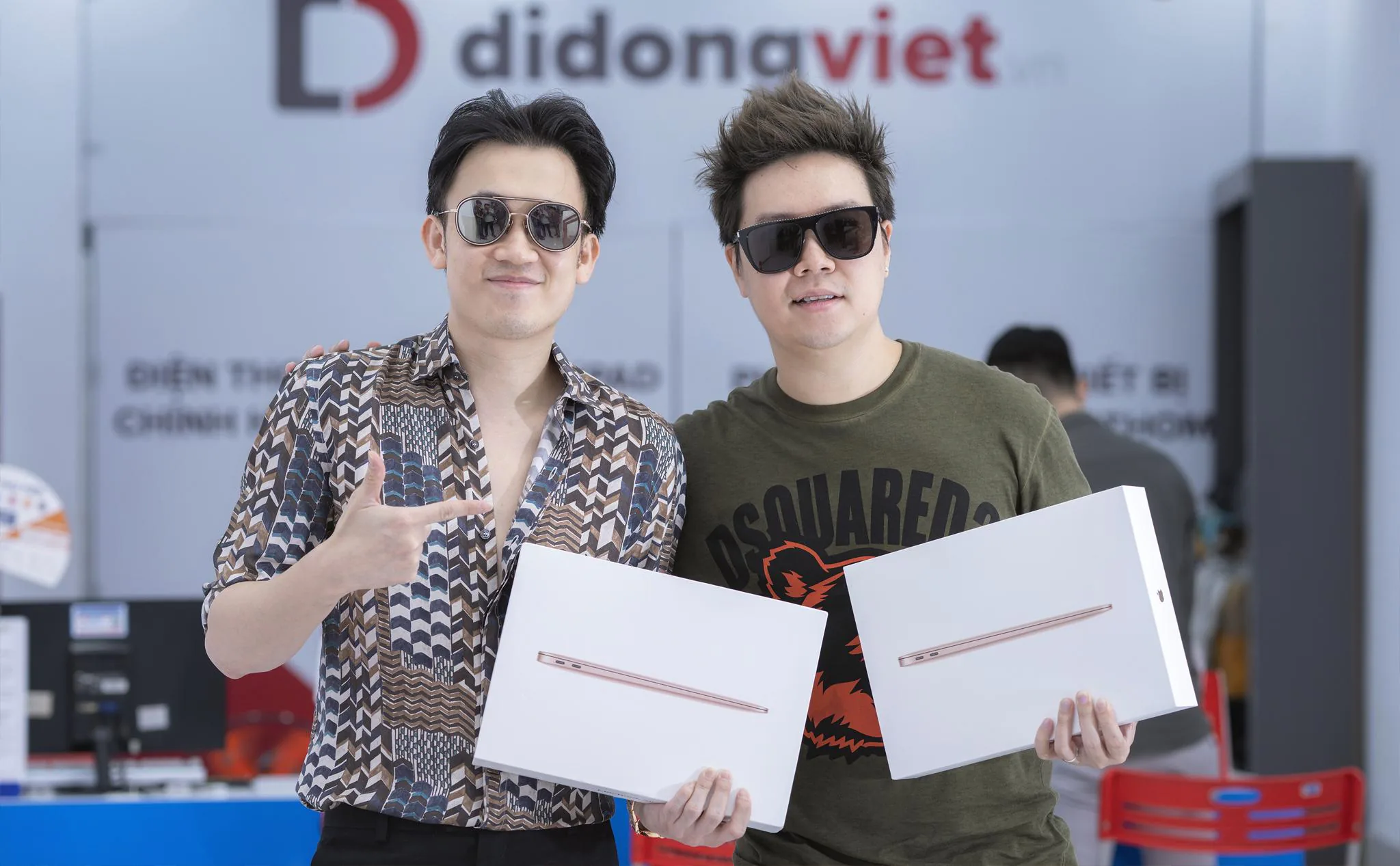 Khai trương trung tâm Laptop chính hãng, ưu đãi nhiều lượng khách tăng đột biến dịp cuối năm