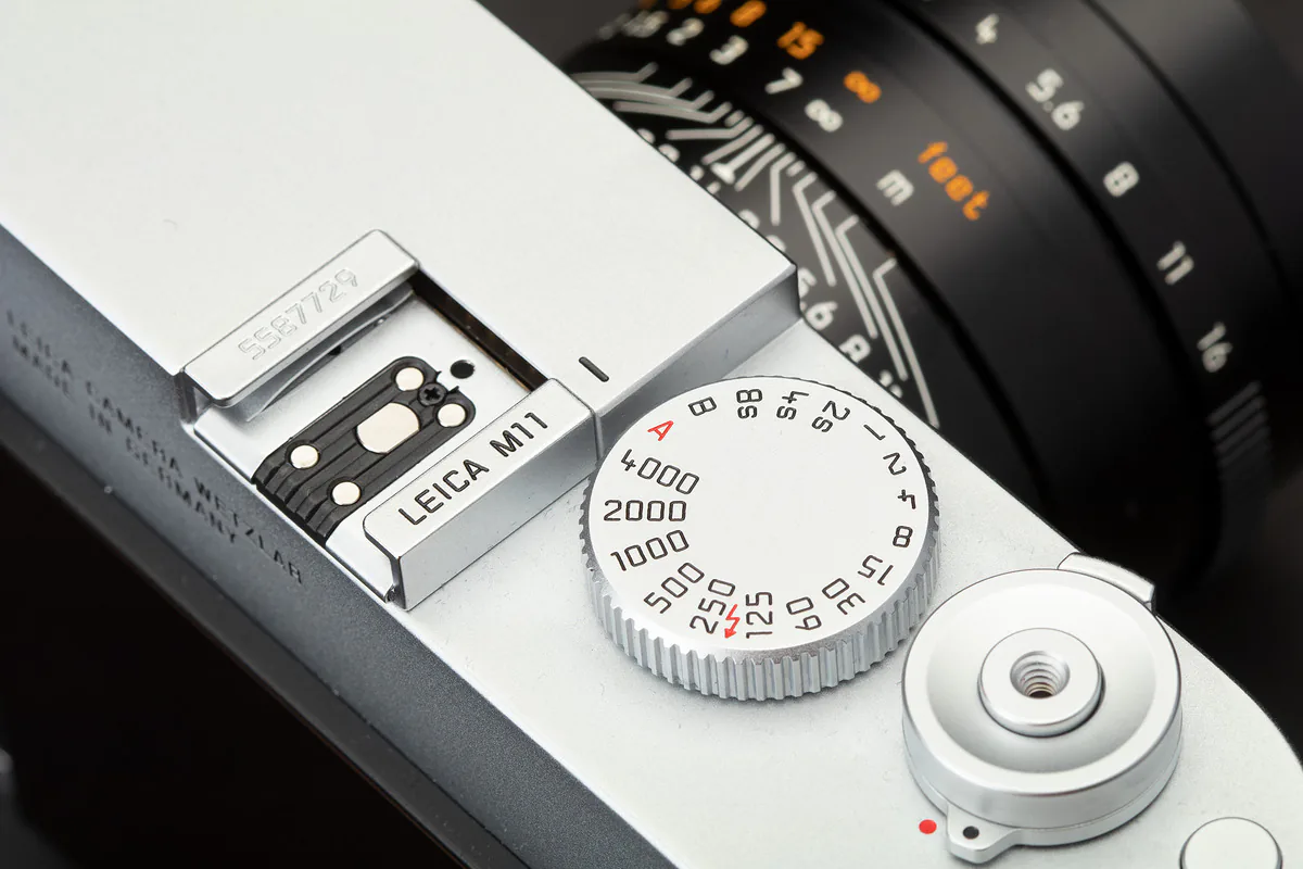 Leica M11 chính thức ra mắt với cảm biến 60MP cùng công nghệ "ba chế độ phân giải"