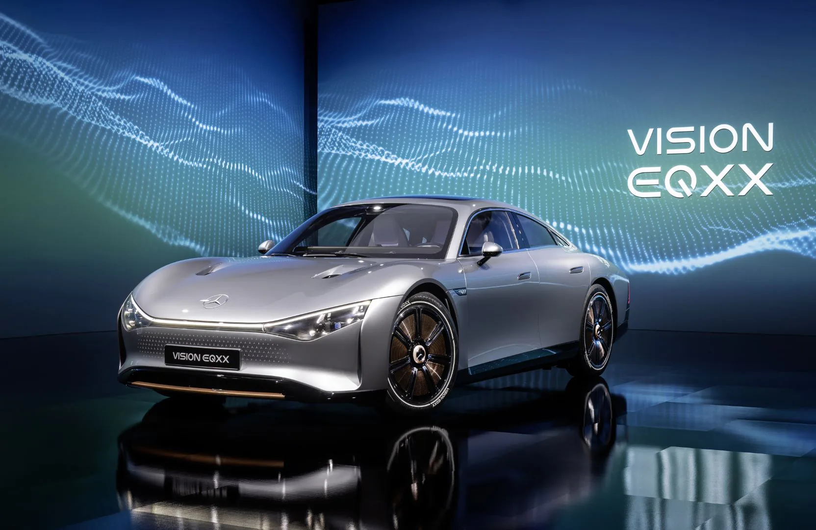 Mercedes-Benz trình làng concept Vision EQXX, mẫu xe tương lai với màn hình 8K 47.5-inch và phạm vi hoạt động lên đến 1,000 km