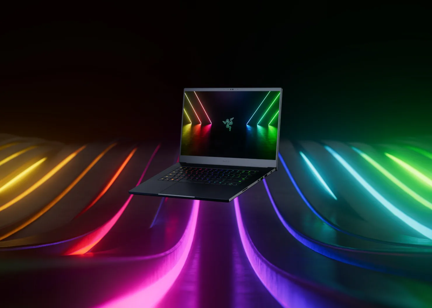 Razer giới thiệu loạt sản phẩm mới ấn tượng tại CES 2022: Đồng hồ thông minh Razer x Fossil, laptop Blade Gaming mới