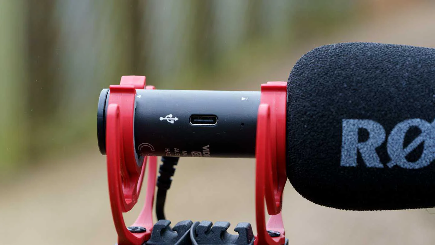 RØDE ra mắt microphone VideoMic GO II với hai cổng kết nối 3.5mm và USB đa năng