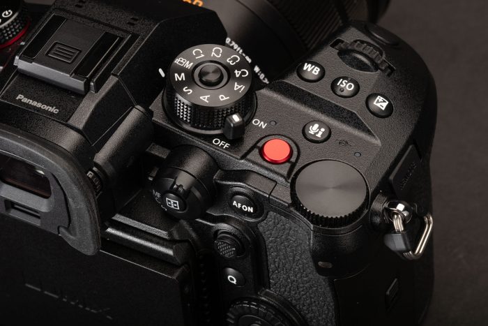 Panasonic ra mắt GH6 mới, cảm biến 25.2 MP với khả năng quay phim 5.7K 10-bit và có quạt tản nhiệt