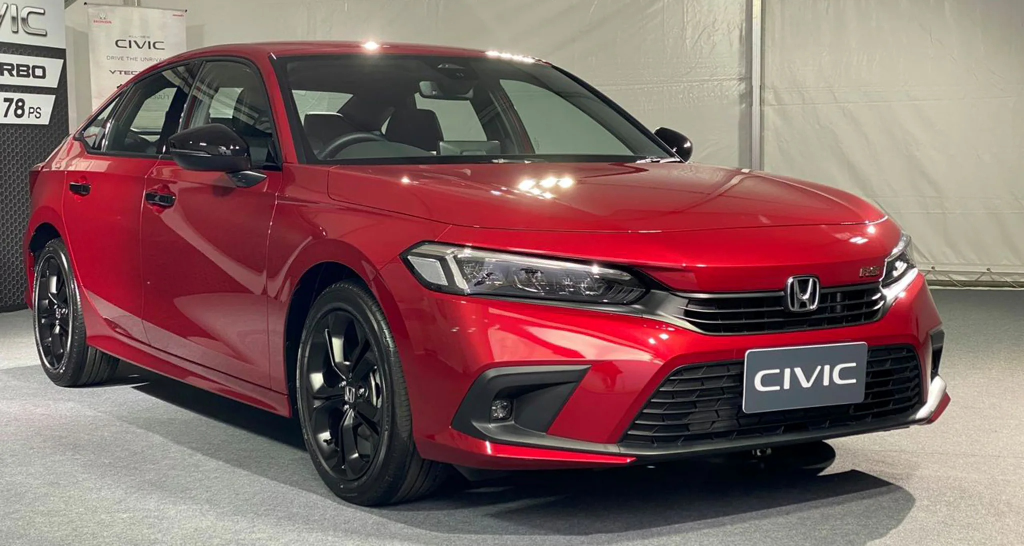 Honda Civic 2022 lột xác diện mạo mới vừa cập bến đại lý có gì HOT ?