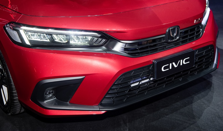 Honda Civic 2022 lột xác diện mạo mới vừa cập bến đại lý có gì HOT ?