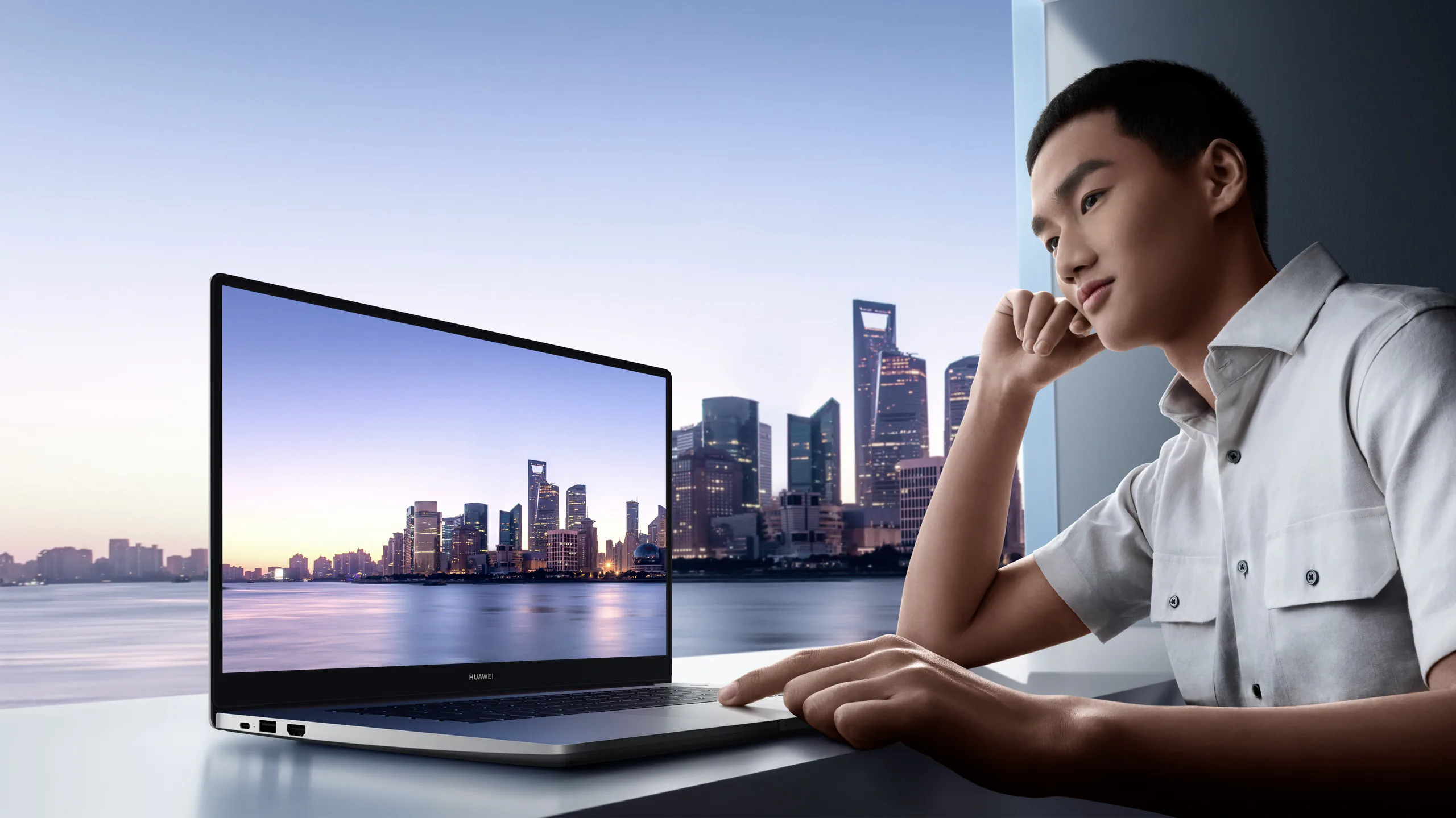 HUAWEI chính thức ra mắt laptop cao cấp đa năng MateBook 14 với thân máy kim loại