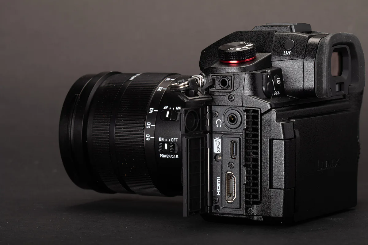 Panasonic ra mắt GH6 mới, cảm biến 25.2 MP với khả năng quay phim 5.7K 10-bit và có quạt tản nhiệt