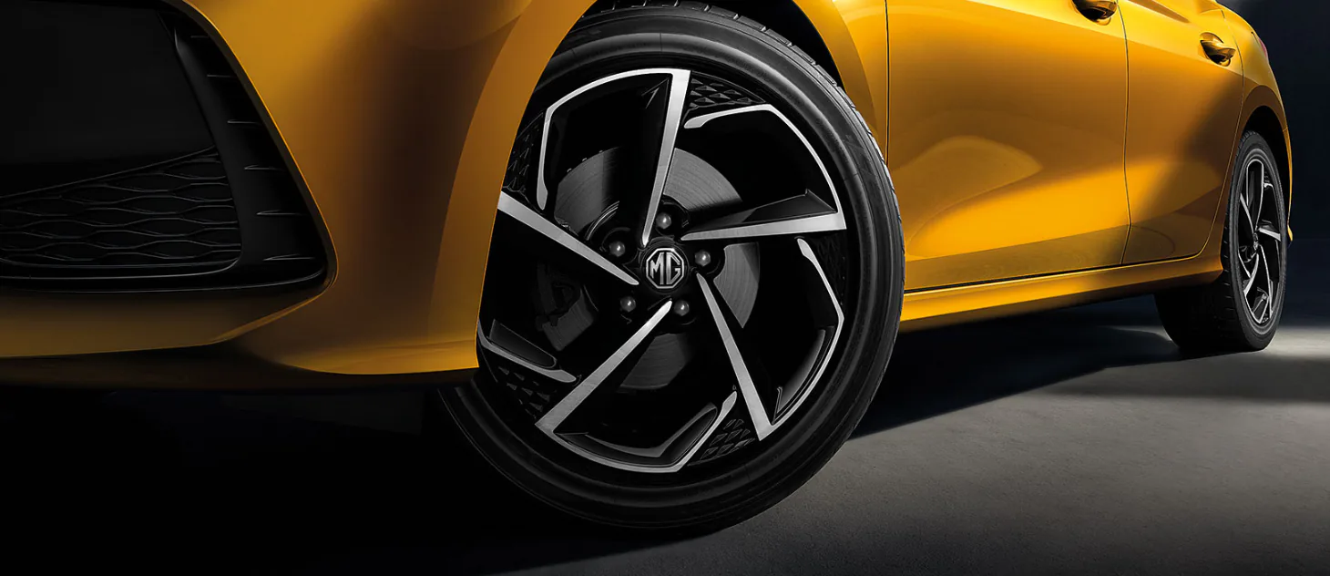 MG5 2022 gia nhập hội Sedan hạng C gây khó khăn cho các đối thủ KIA K3, Mazda3,...