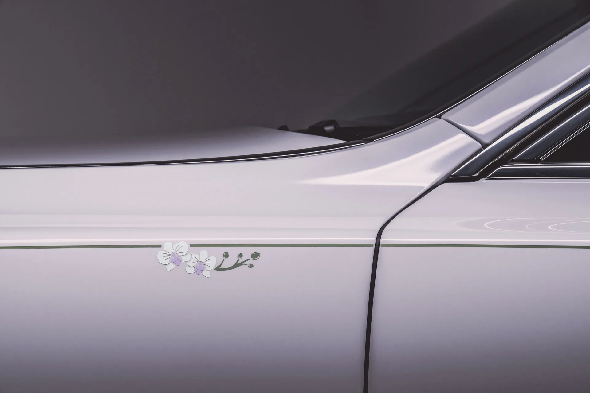 Roll-Royce ra mắt Phantom Orchid duy nhất cực độc đáo dành cho khách hàng