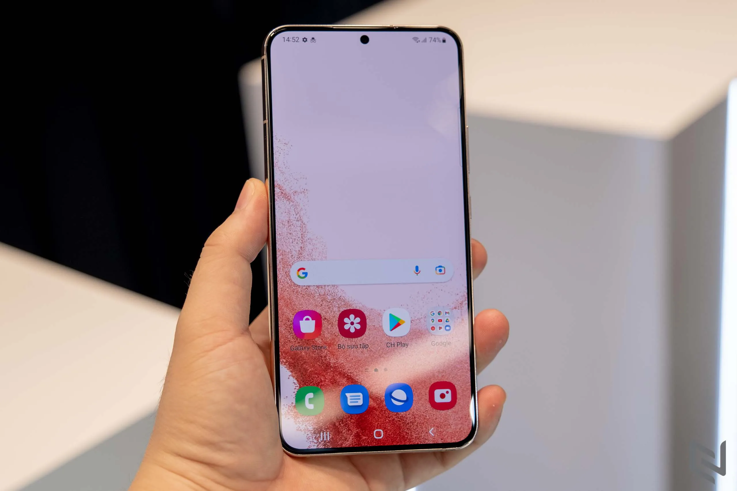 Trên tay bộ ba Galaxy S22 Series: Thiết kế mới, vi xử lý mạnh mẽ, phiên bản Ultra ấn tượng