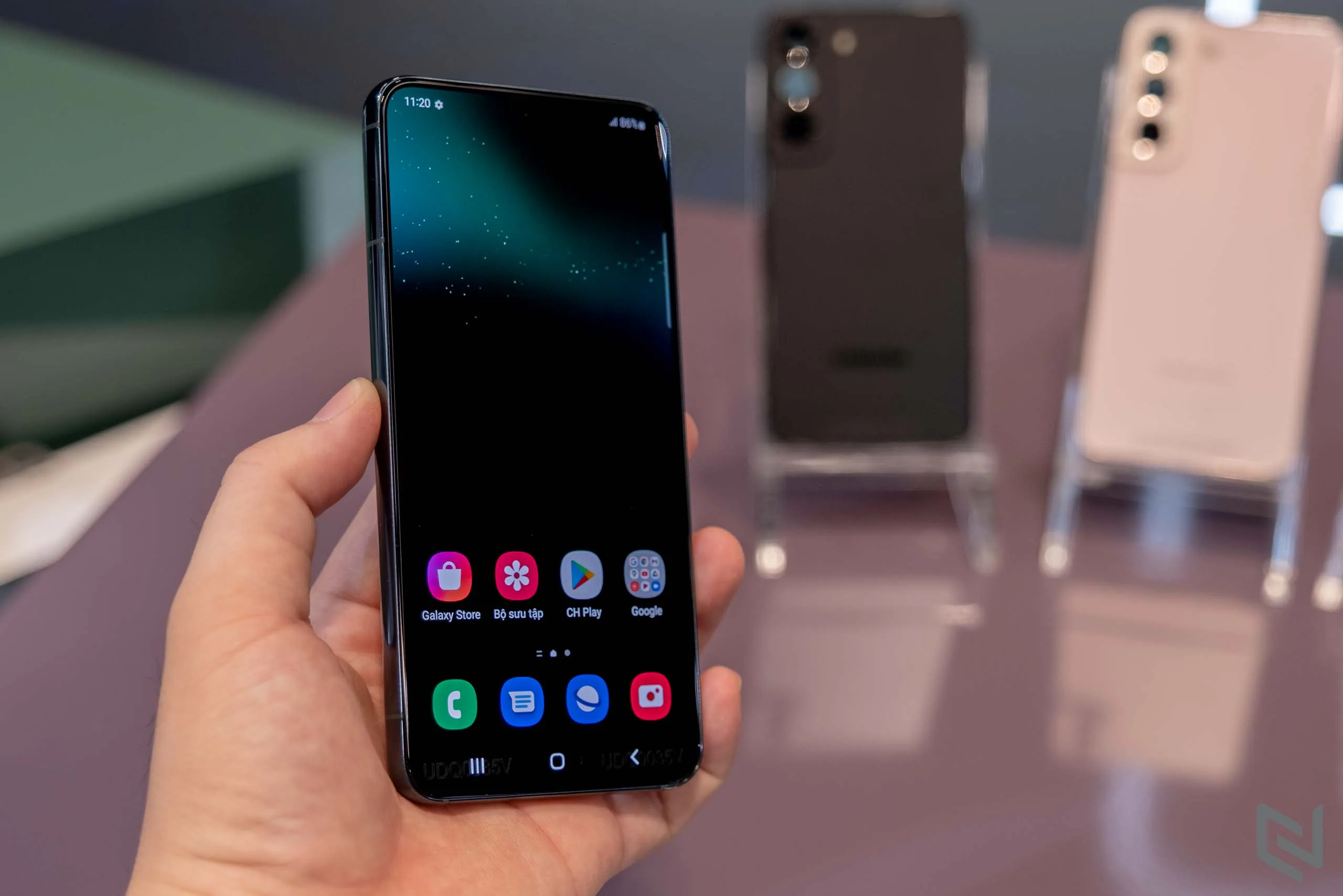 Trên tay bộ ba Galaxy S22 Series: Thiết kế mới, vi xử lý mạnh mẽ, phiên bản Ultra ấn tượng