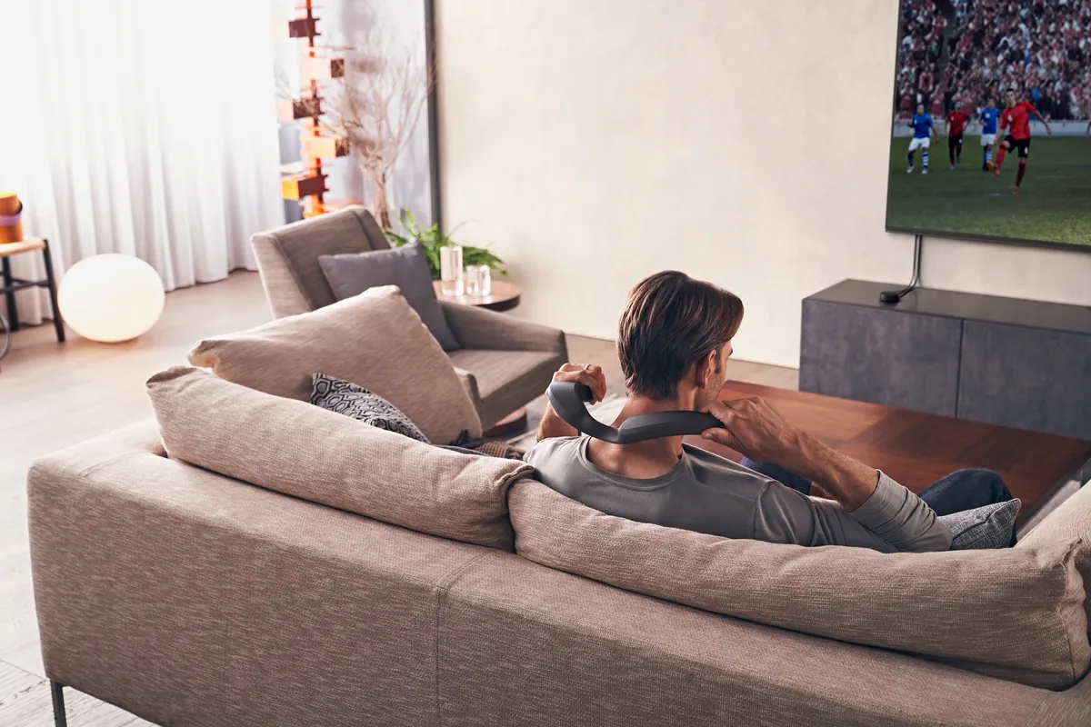 Sony ra mắt loa đeo cổ SRS-NS7 – Trải nghiệm âm thanh tại nhà sống động như rạp chiếu phim