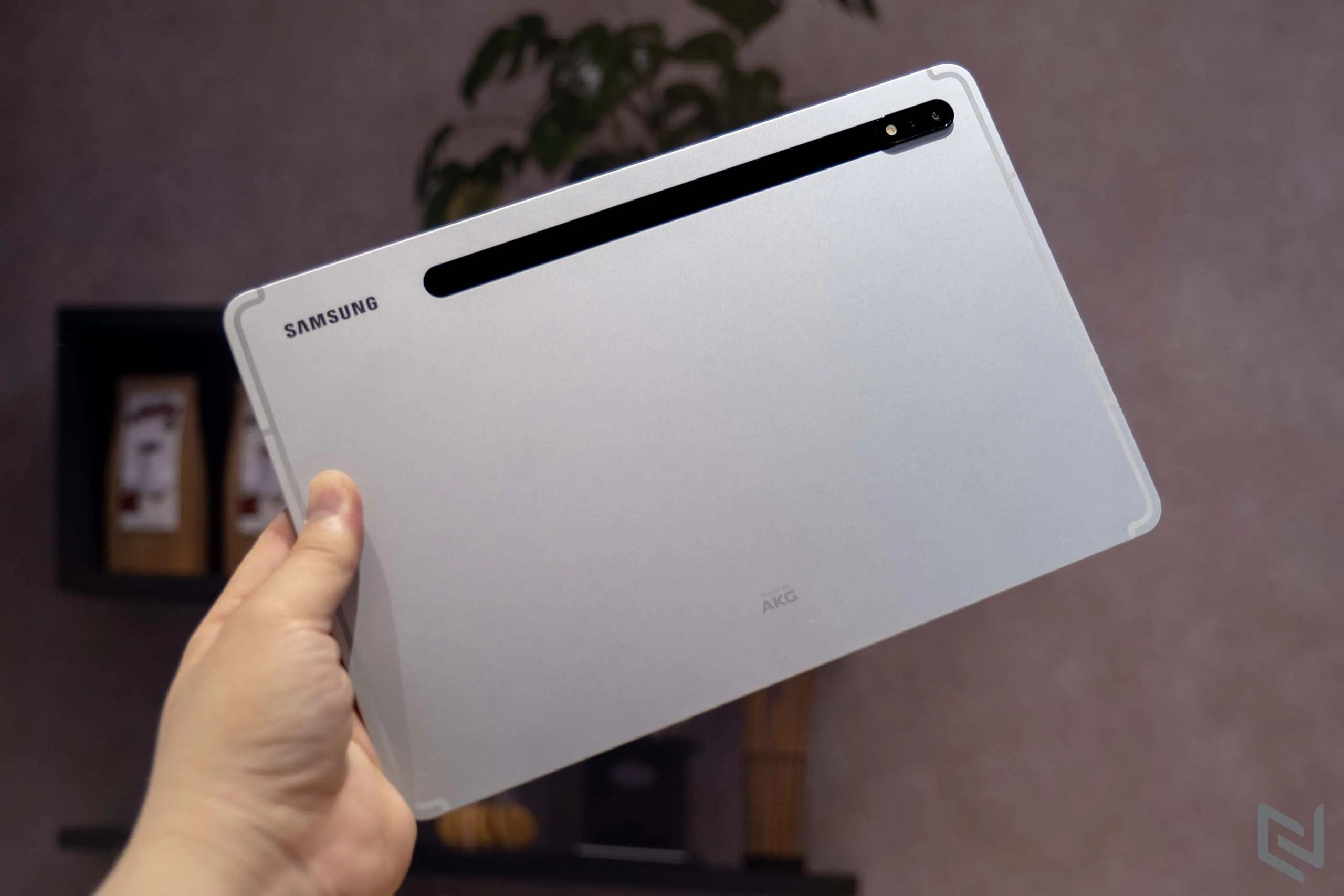 Cận cảnh Samsung Galaxy Tab S8 series vừa ra mắt: Thiết kế cao cấp, màn hình lớn, vi xử lý mạnh mẽ