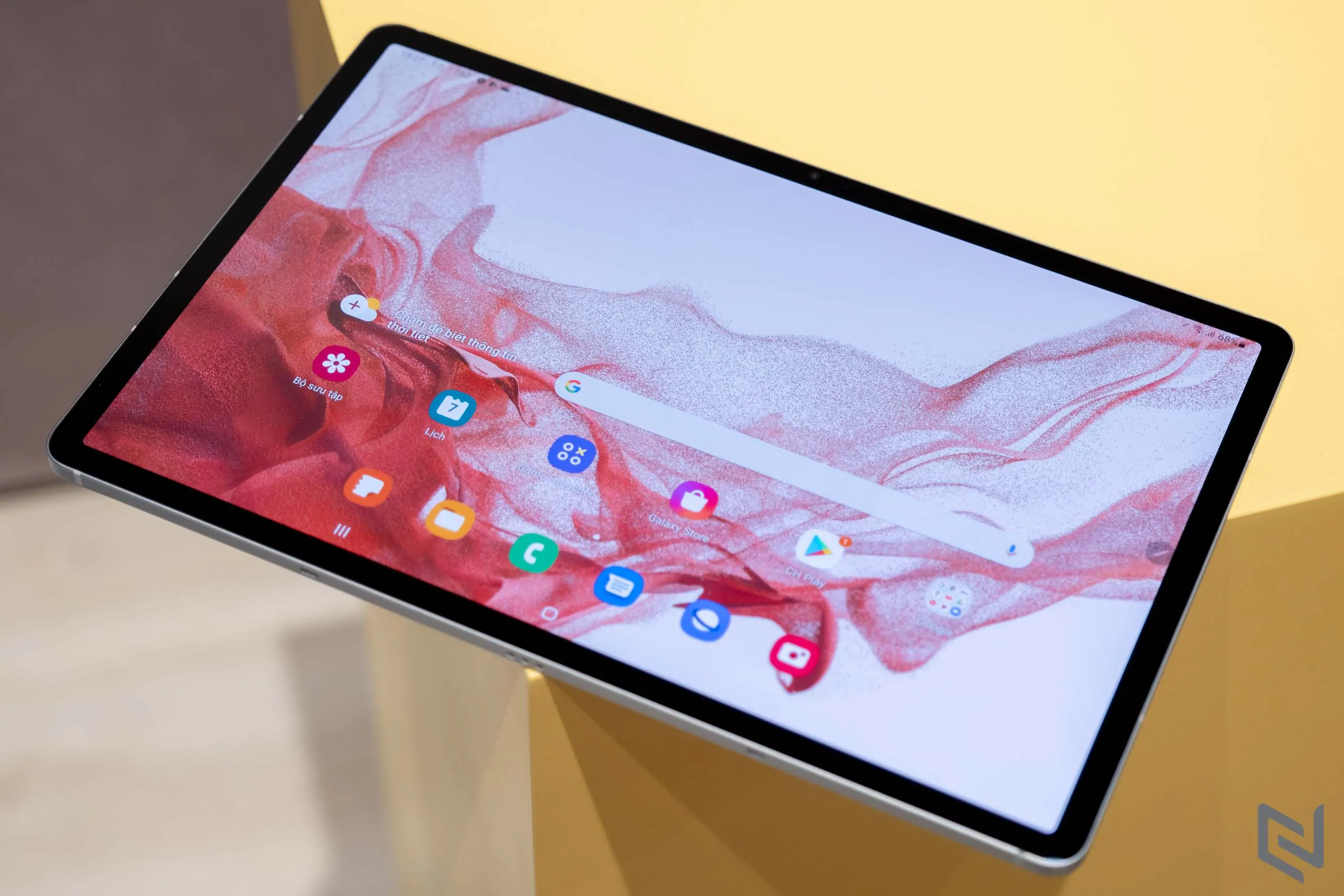 Cận cảnh Samsung Galaxy Tab S8 series vừa ra mắt: Thiết kế cao cấp, màn hình lớn, vi xử lý mạnh mẽ
