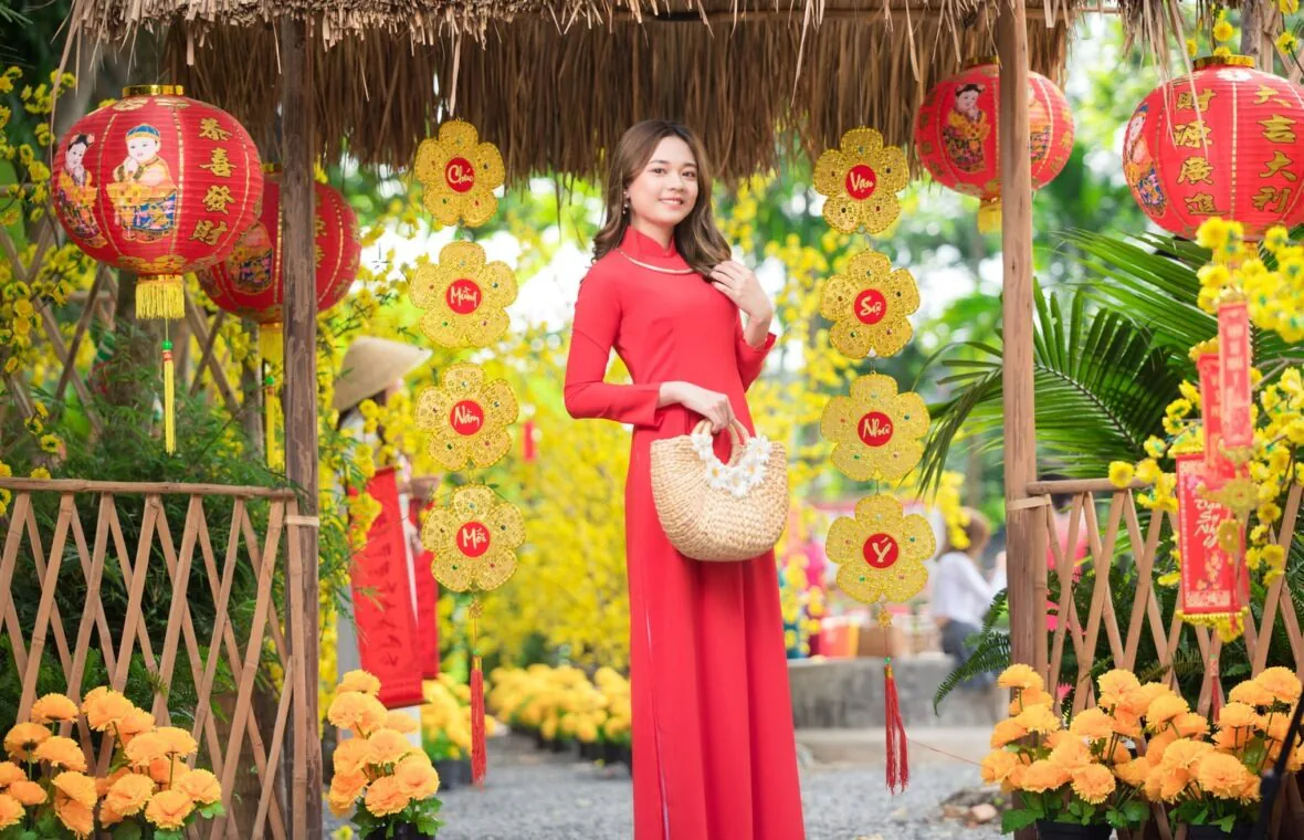 12 con giáp nên mặc màu gì vào Mùng 1 Tết Nhâm Dần 2022 này để tràn đầy may mắn?