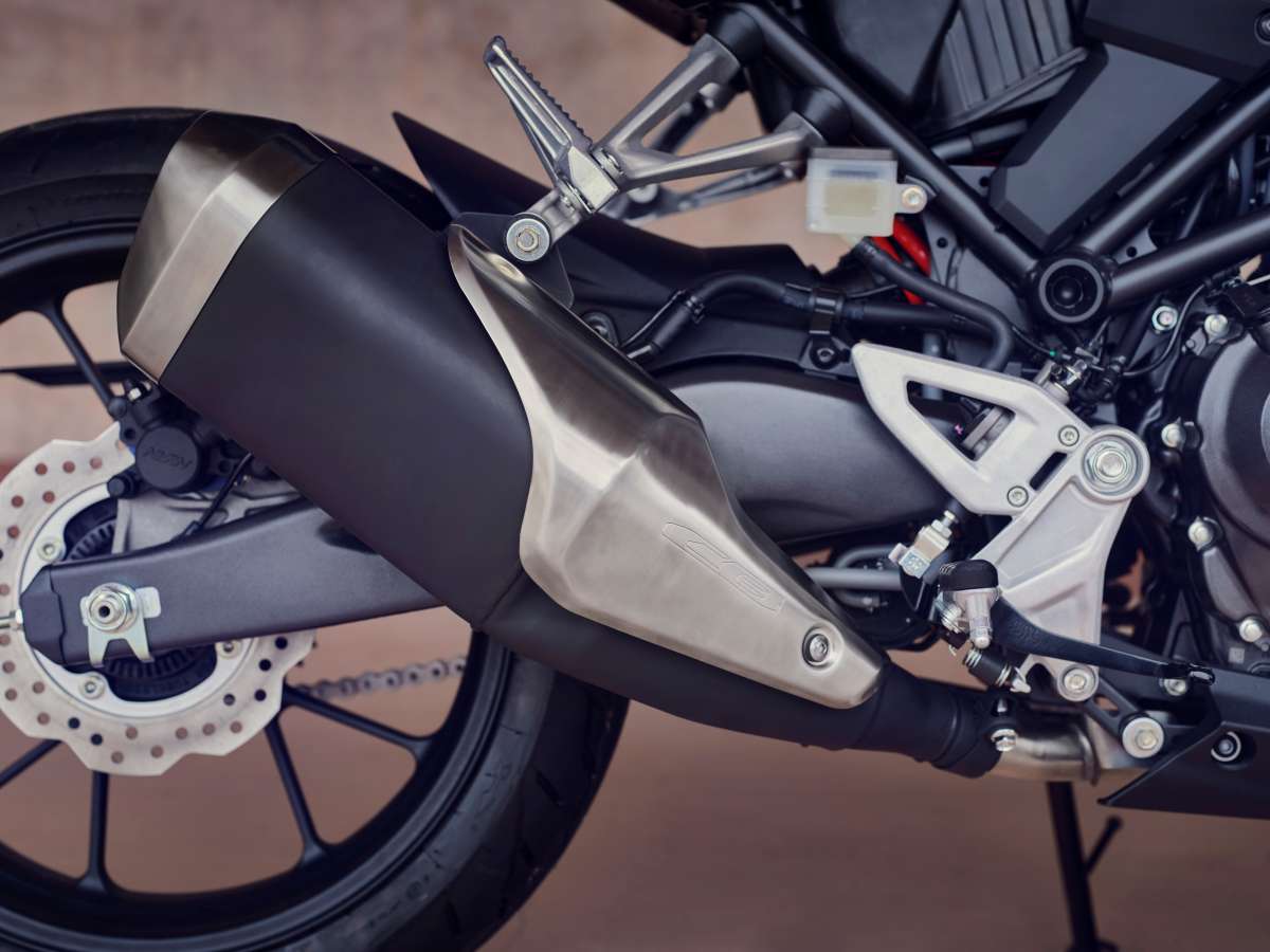 Honda CB300R 2022 lột xác toàn diện với vẻ ngoài mới hấp dẫn hơn