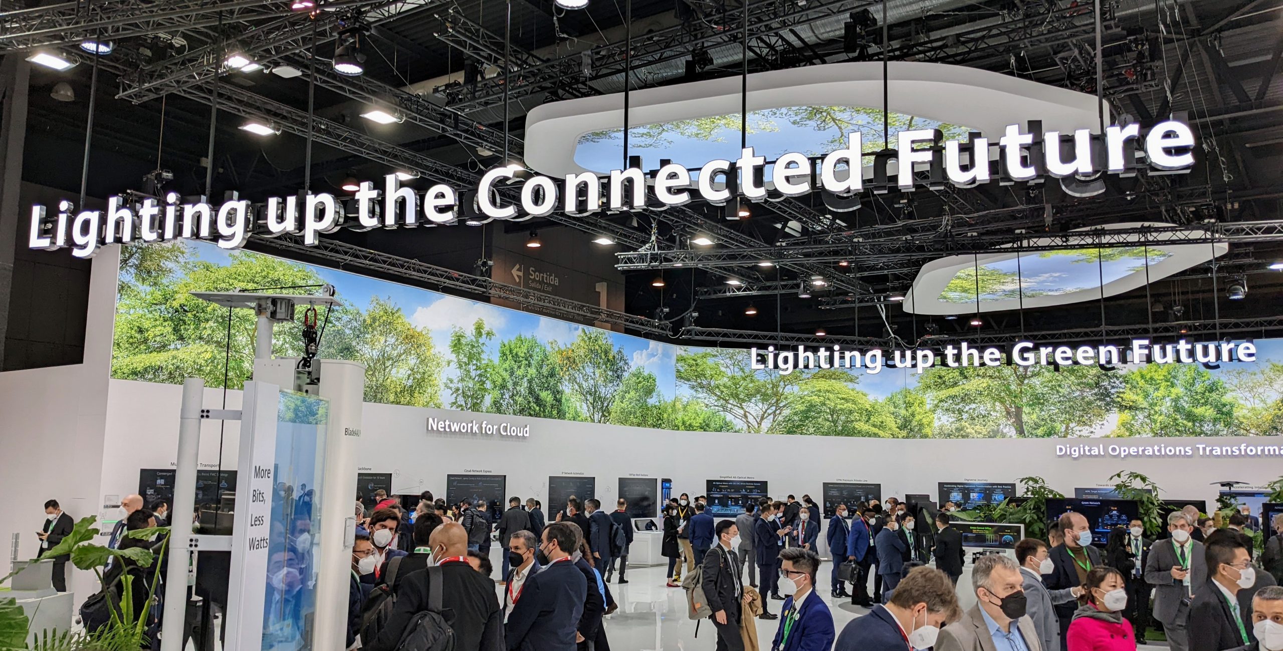Huawei ra mắt các giải pháp kỹ thuật số tại MWC 2022 tạo tập trung vào số hóa và trung hòa carbon cho tương lai