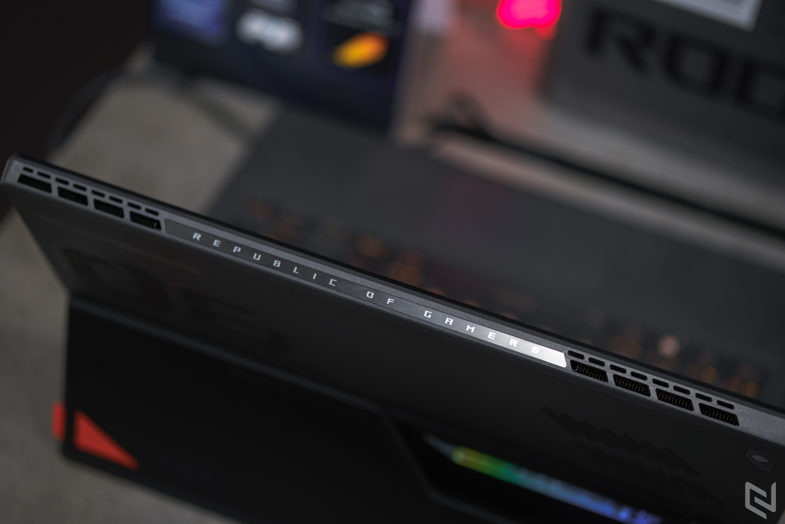 Trên tay ROG Flow Z13: Gaming Tablet chơi game cấu hình siêu khủng, hiệu năng cực mạnh với đồ họa lên đến NVIDIA GeForce RTX 3080