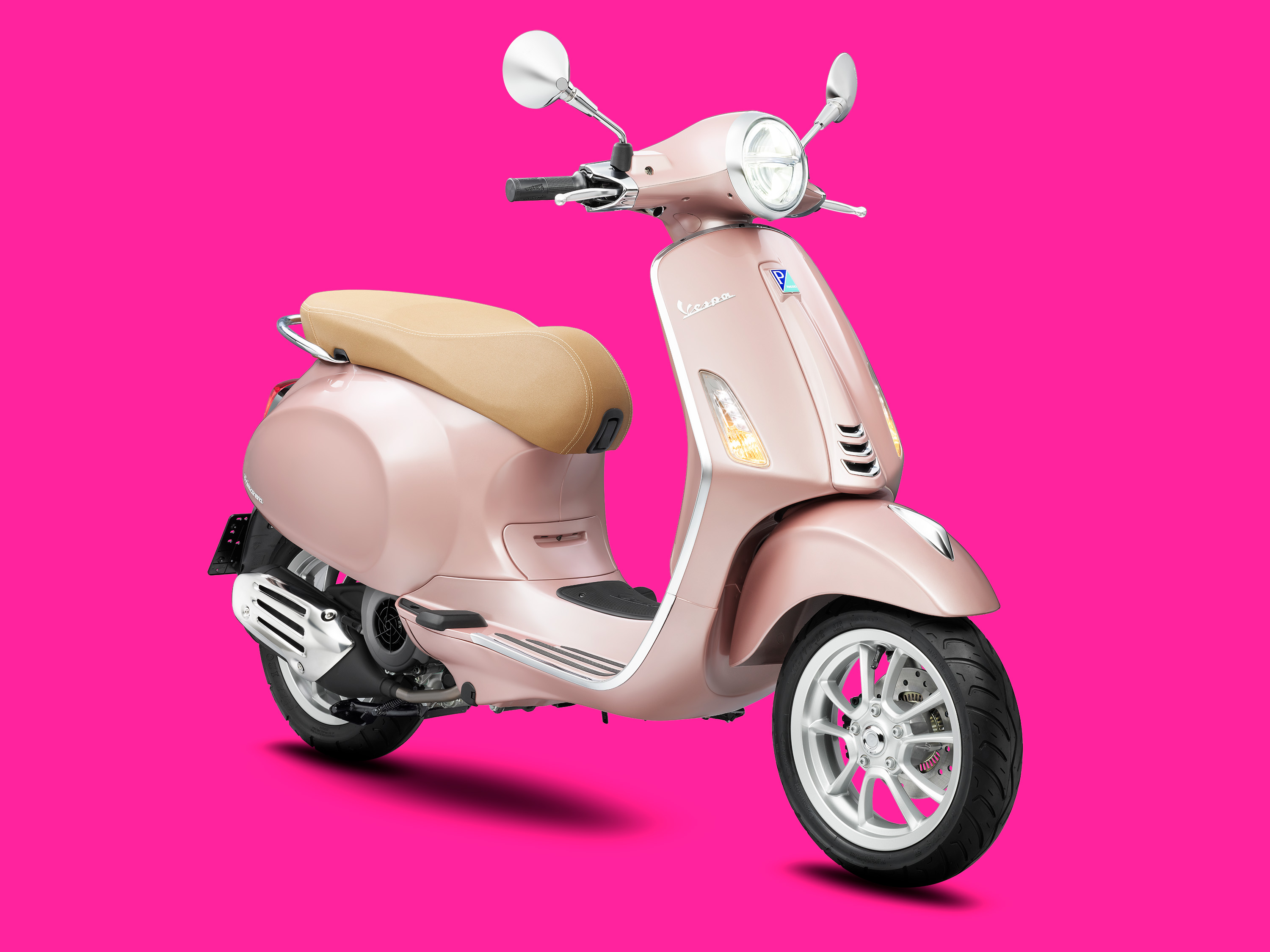 Vespa Primavera phiên bản màu giới hạn nhân ngày 8/3, giá hơn 75 triệu đồng