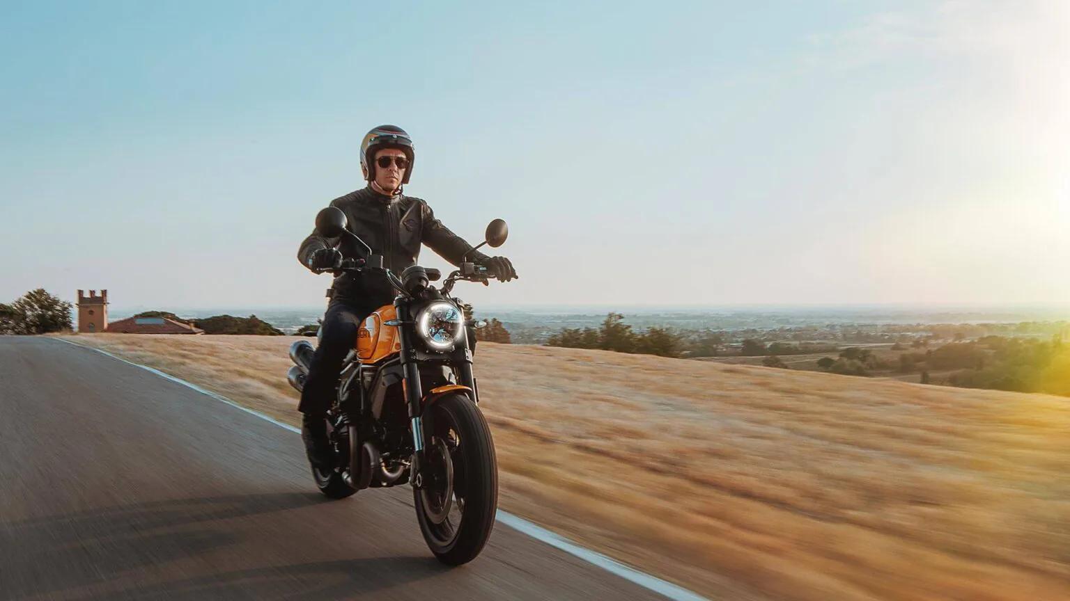 Ducati Scrambler 1100 Tribute Pro 2022 sắp được mang về Việt Nam vào tháng 6 sắp tới