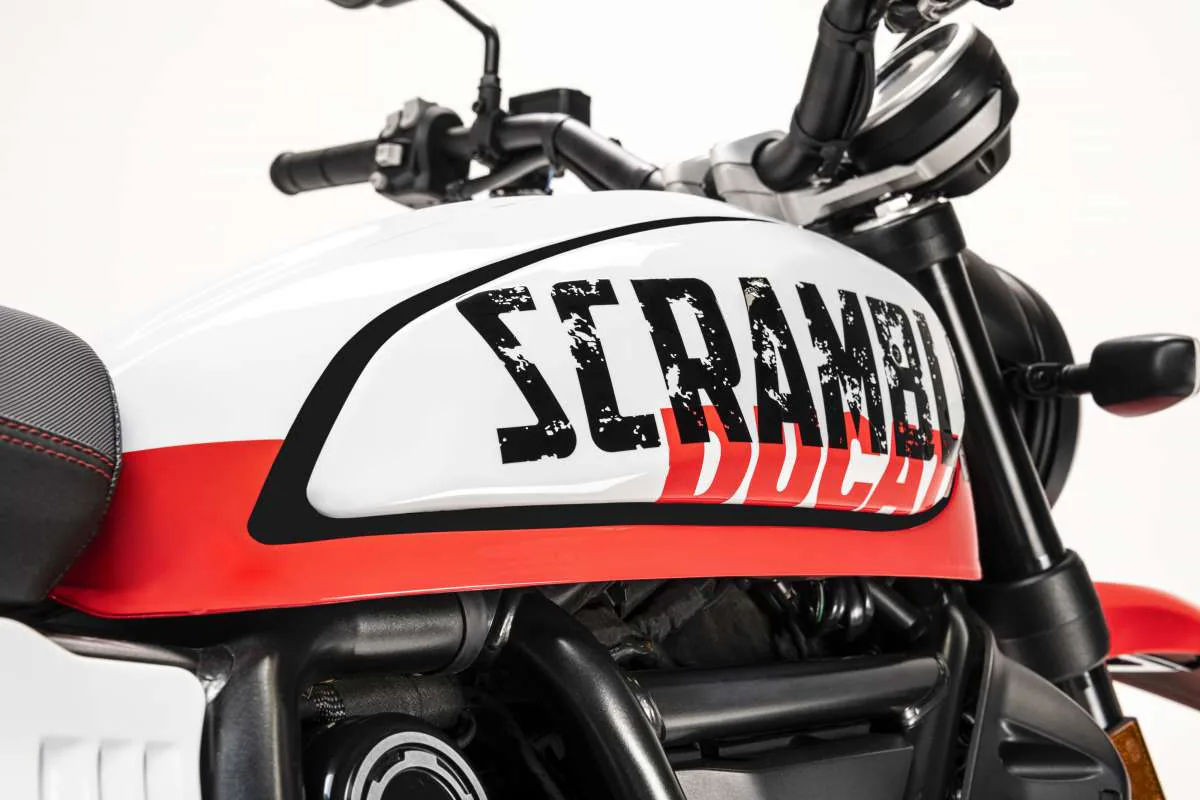 Ducati Scrambler Urban Motard 2022 giá chính thức 404 triệu – Mẫu Scrambler lai phong cách Motard với vẻ ngoài đương đại