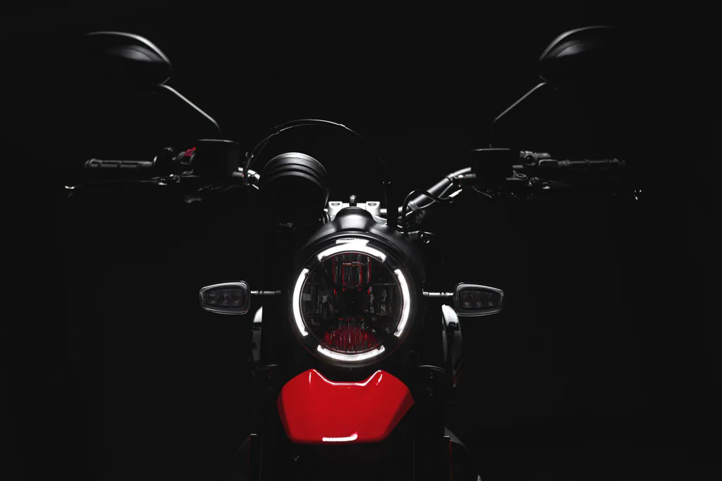 Ducati Scrambler Urban Motard 2022 giá chính thức 404 triệu – Mẫu Scrambler lai phong cách Motard với vẻ ngoài đương đại