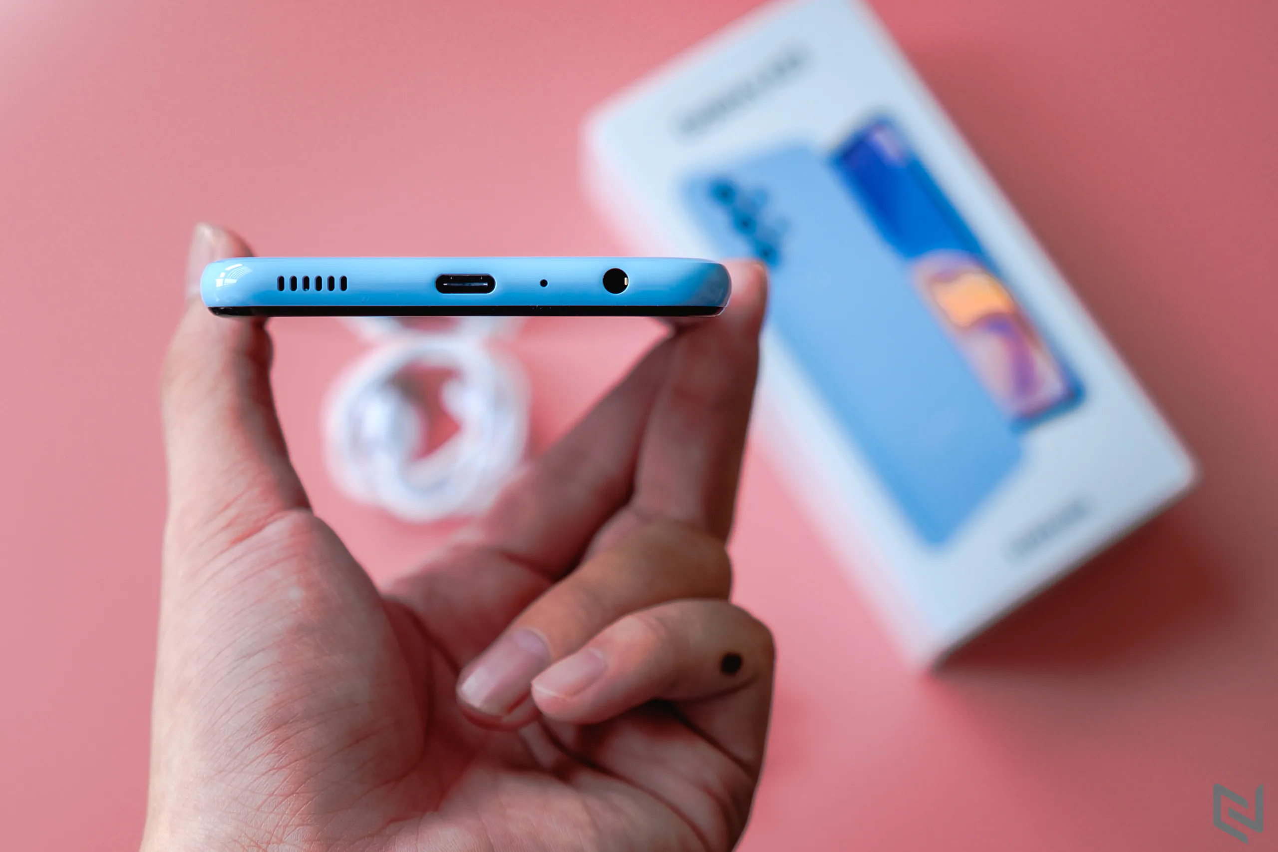 Trên tay Samsung Galaxy A23: Màu sắc tươi tắn và trẻ trung, thông số đáng chú ý trong phân khúc
