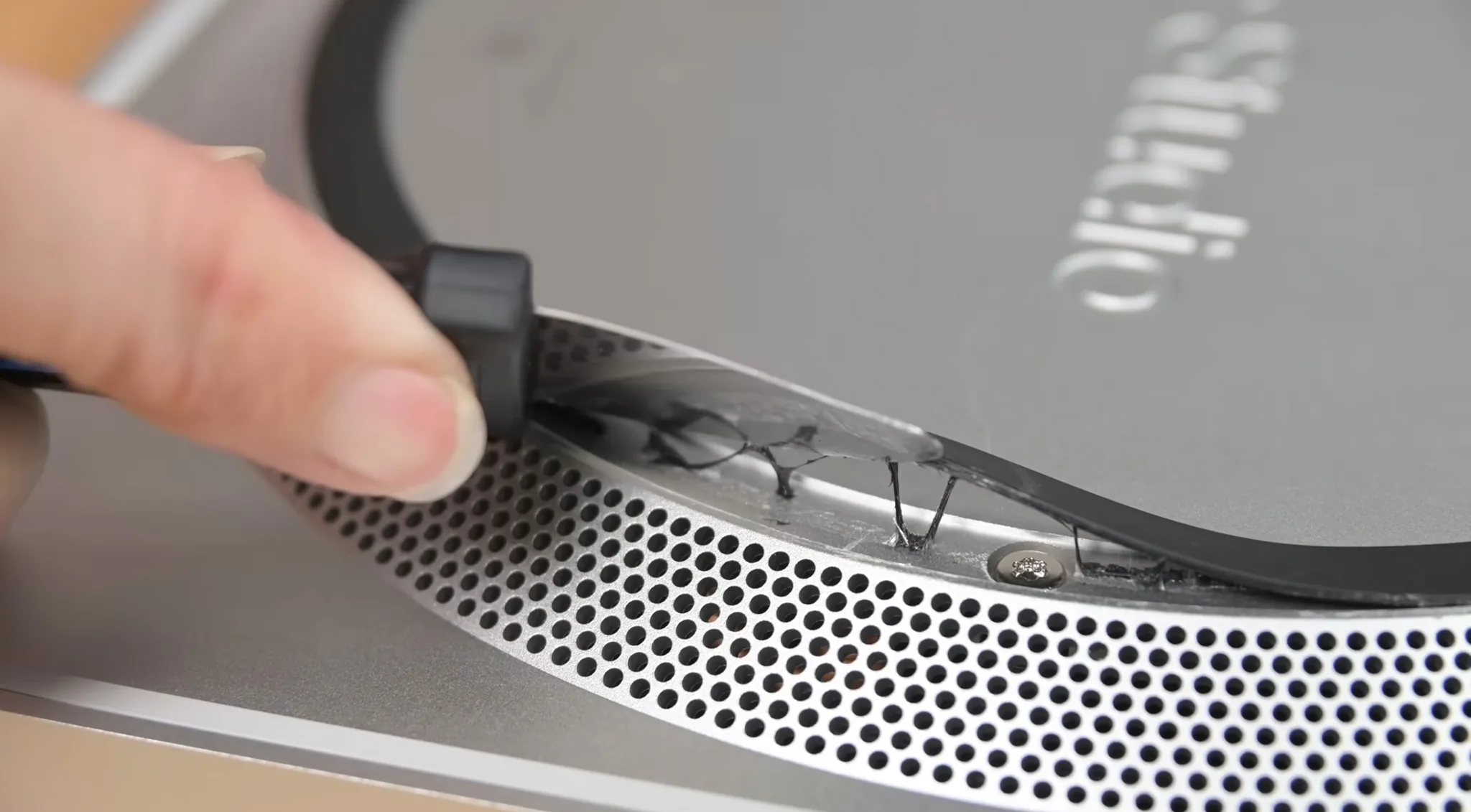 Tháo tung Mac Studio cùng iFixit: Thay thế được SSD, nhưng nâng cấp thì không
