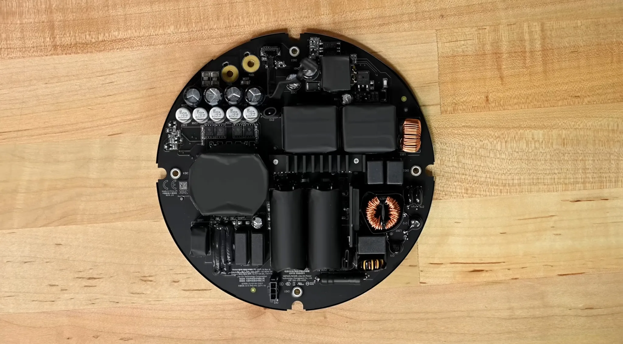 Tháo tung Mac Studio cùng iFixit: Thay thế được SSD, nhưng nâng cấp thì không