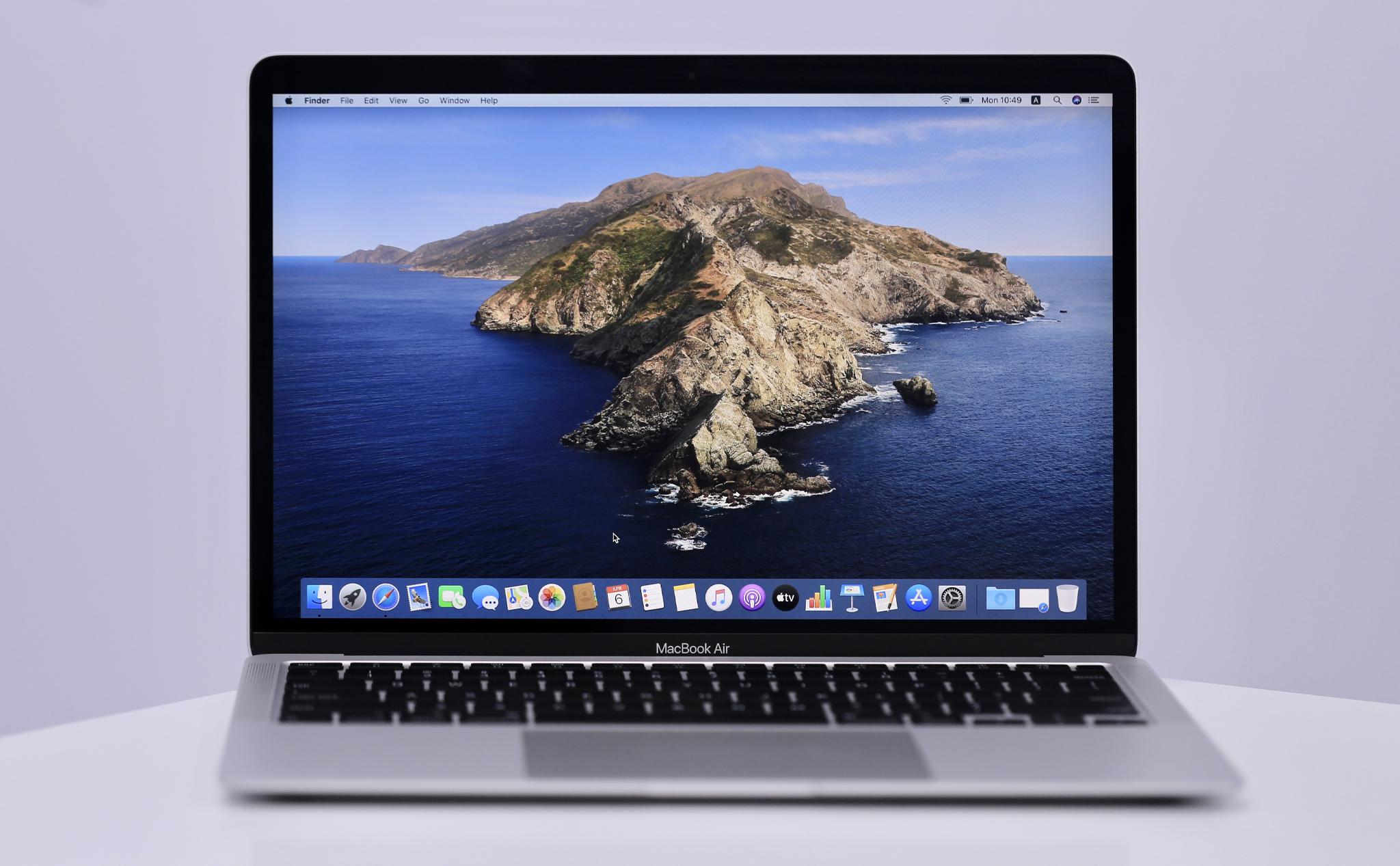 MacBook Air M1 và MacBook Pro M1 2020 bán chạy nhờ giá bán tốt