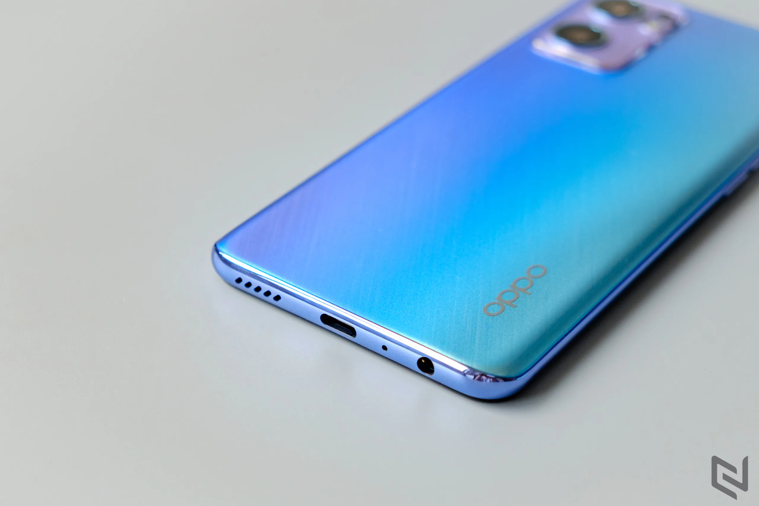 Mở hộp và khám phá loạt điểm nhấn đột phá trên OPPO Reno7 5G khuấy đảo phân khúc