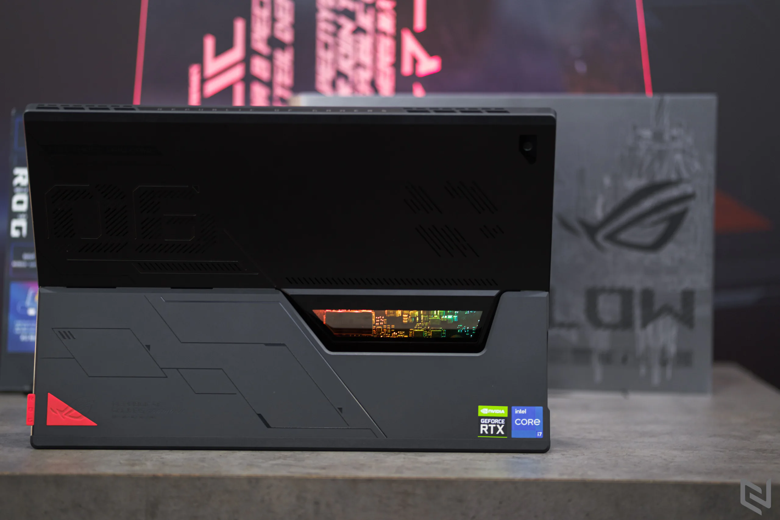 Trên tay ROG Flow Z13: Gaming Tablet chơi game cấu hình siêu khủng, hiệu năng cực mạnh với đồ họa lên đến NVIDIA GeForce RTX 3080