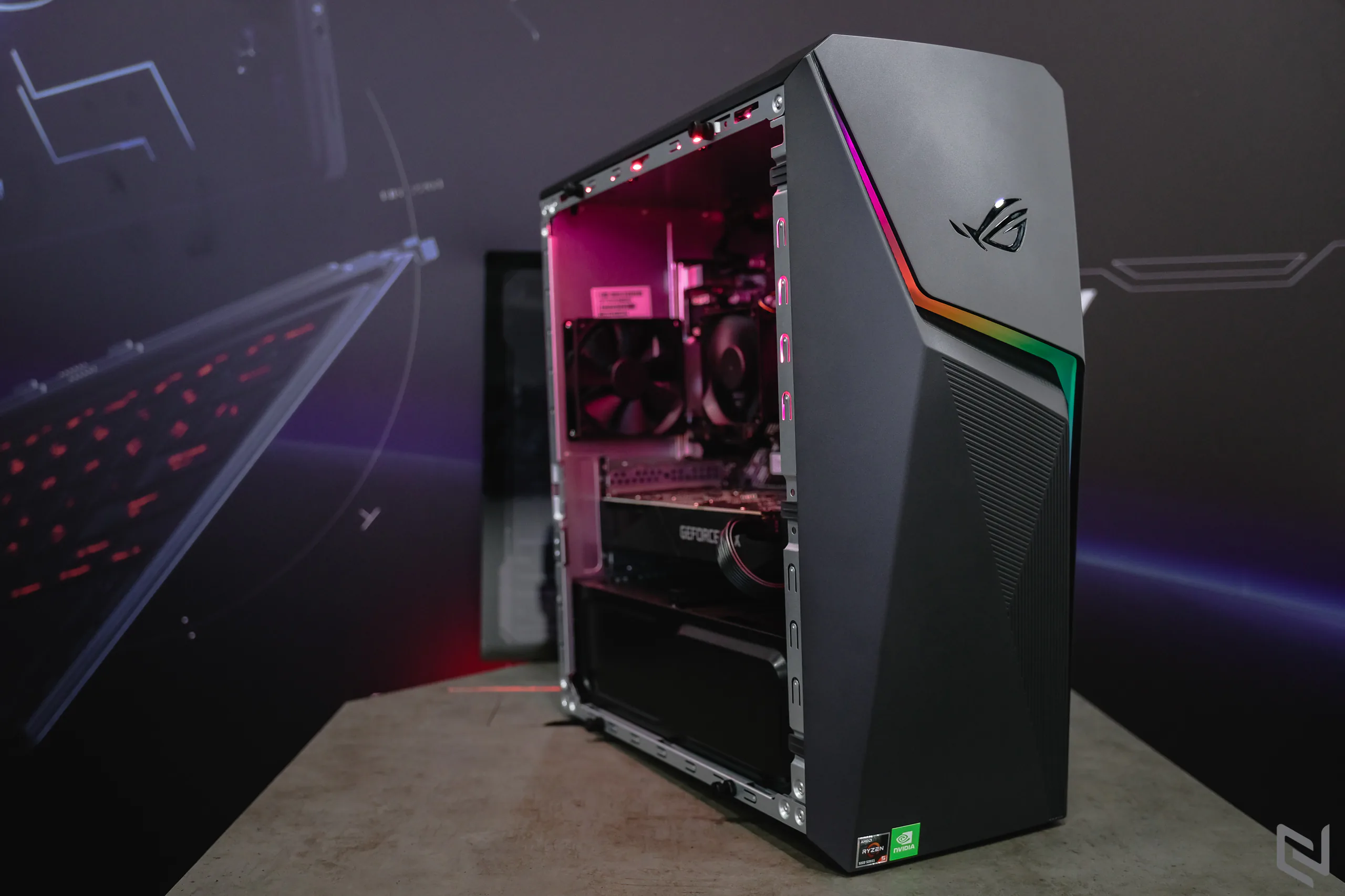 ROG ra mắt bộ đôi máy bộ ROG Strix GA35 G35DX và ROG Strix G10DK cho cộng đồng game thủ