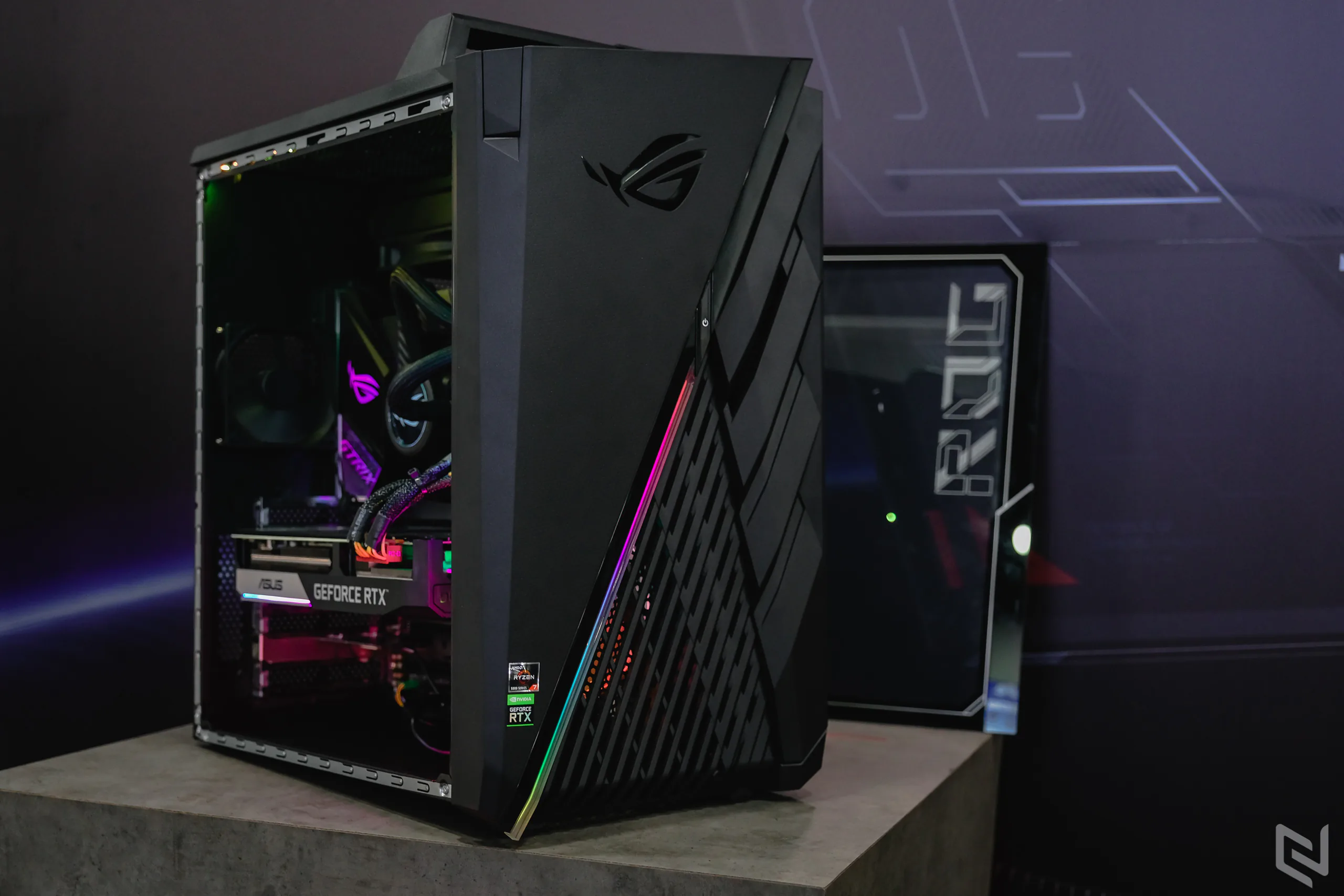 ROG ra mắt bộ đôi máy bộ ROG Strix GA35 G35DX và ROG Strix G10DK cho cộng đồng game thủ