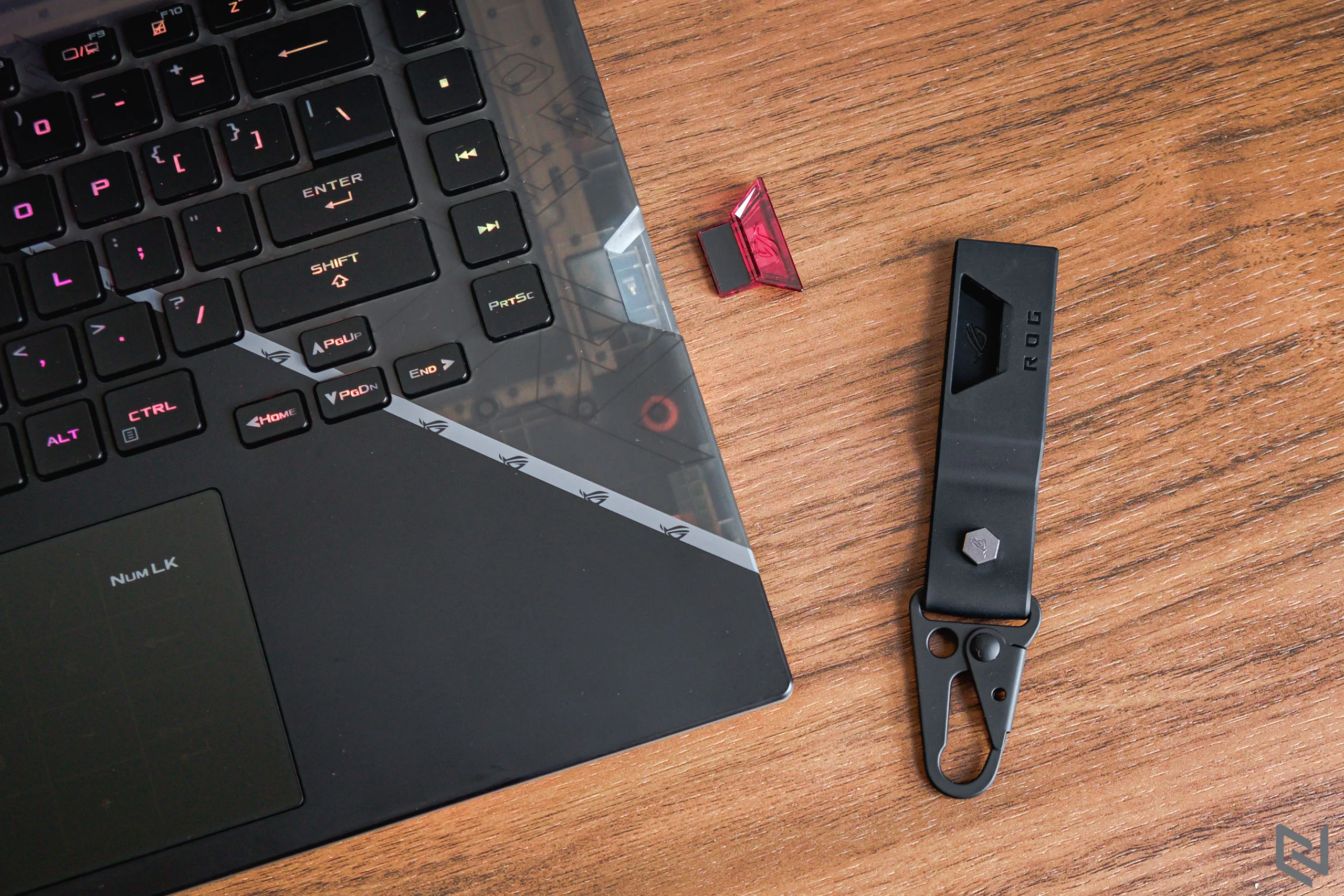 Đánh giá laptop ROG Strix Scar 15 2022: Nâng cấp đúng chỗ và MUX Switch thì quá tuyệt!