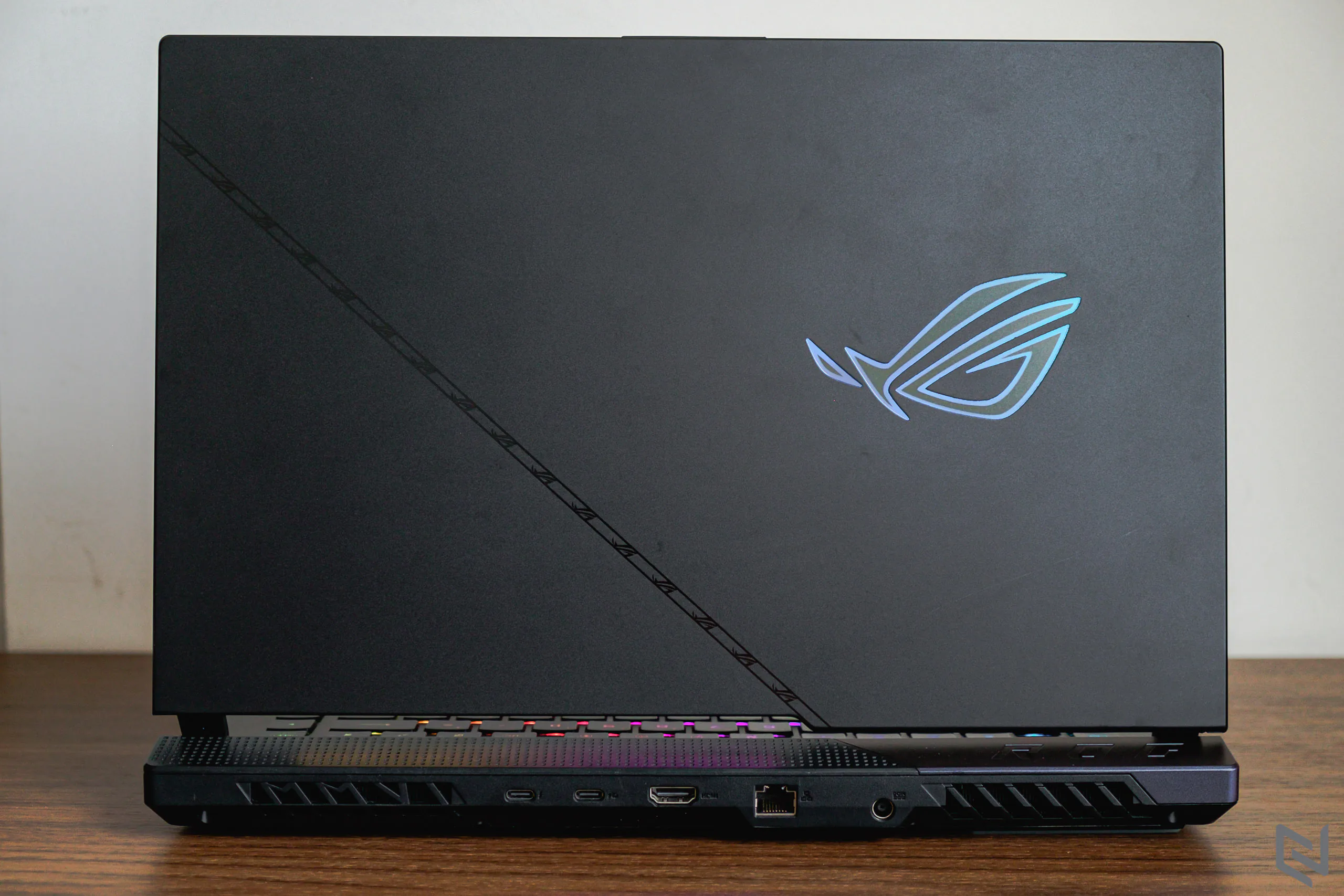 Đánh giá laptop ROG Strix Scar 15 2022: Nâng cấp đúng chỗ và MUX Switch thì quá tuyệt!