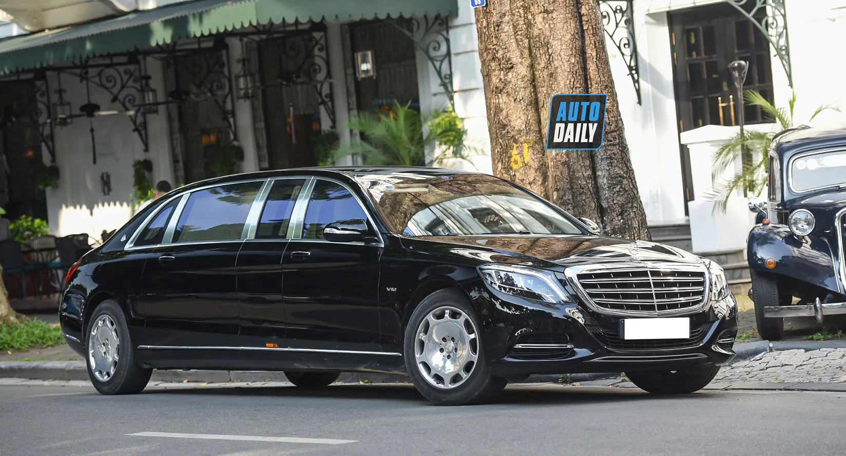 5 mẫu xe đắt nhất tại Việt Nam với tổng giá trị khoảng 500 tỷ đồng