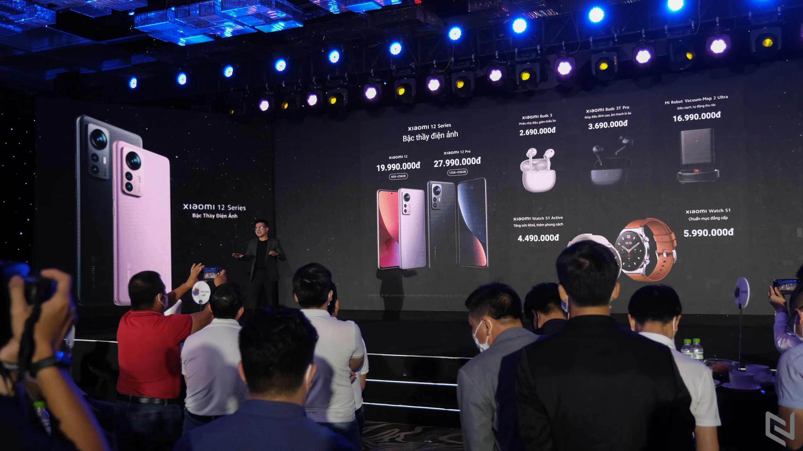 “Bậc Thầy Điện Ảnh” Xiaomi 12 Pro, Xiaomi 12 chính thức ra mắt người tiêu dùng Việt Nam
