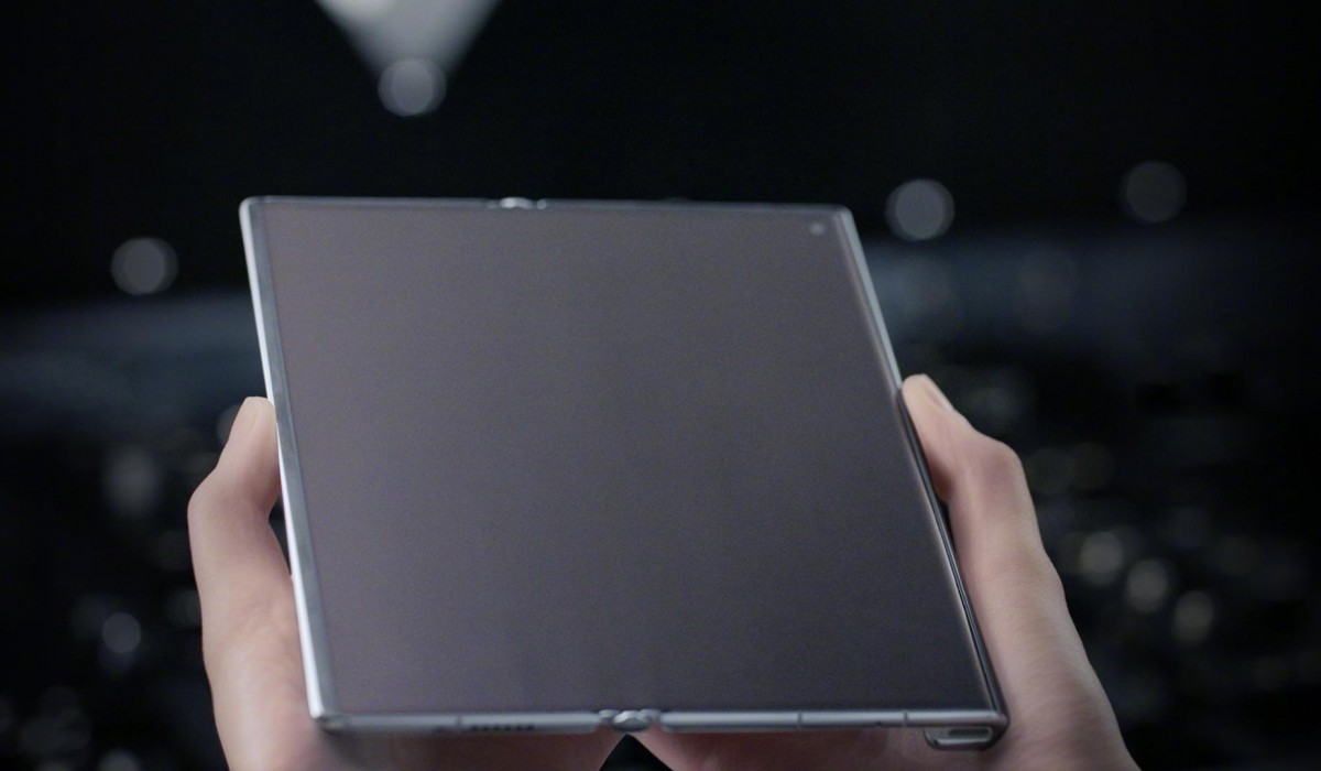 Huawei Mate XS 2 ra mắt với thiết kế gập không đổi, nhưng được cải thiện độ bền và nâng cấp phần cứng