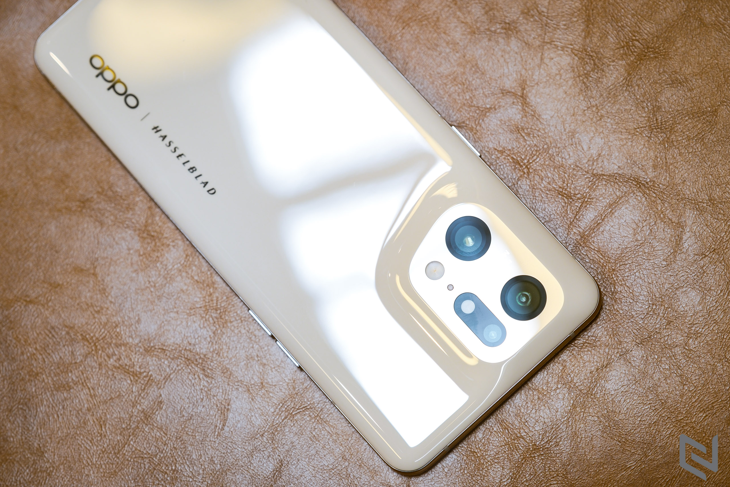OPPO Find X6 Pro sẽ sử dụng ba cảm biến Sony 50MP cho camera sau