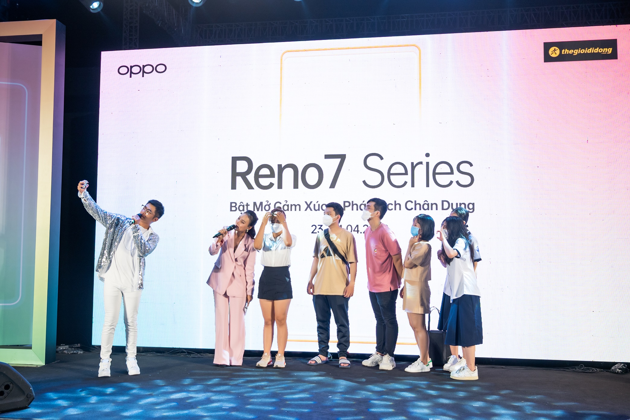 OPPO chơi lớn, tặng người dùng tấm vé “Bật mở chân dung vô hạn” nhân dịp ra mắt Reno7 và Reno7 Pro 5G