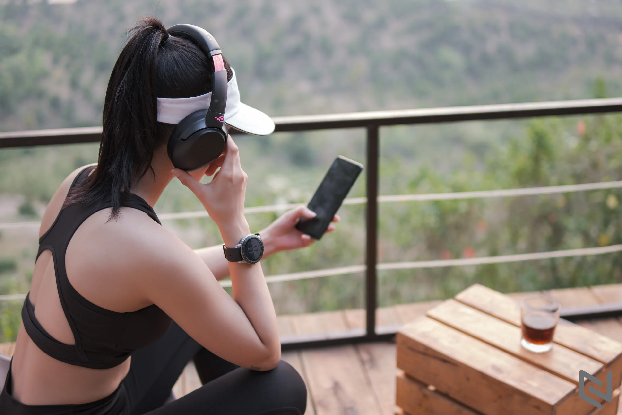 ASUS giới thiệu smartwatch VivoWatch 5, đồng hồ đeo tay đo được huyết áp