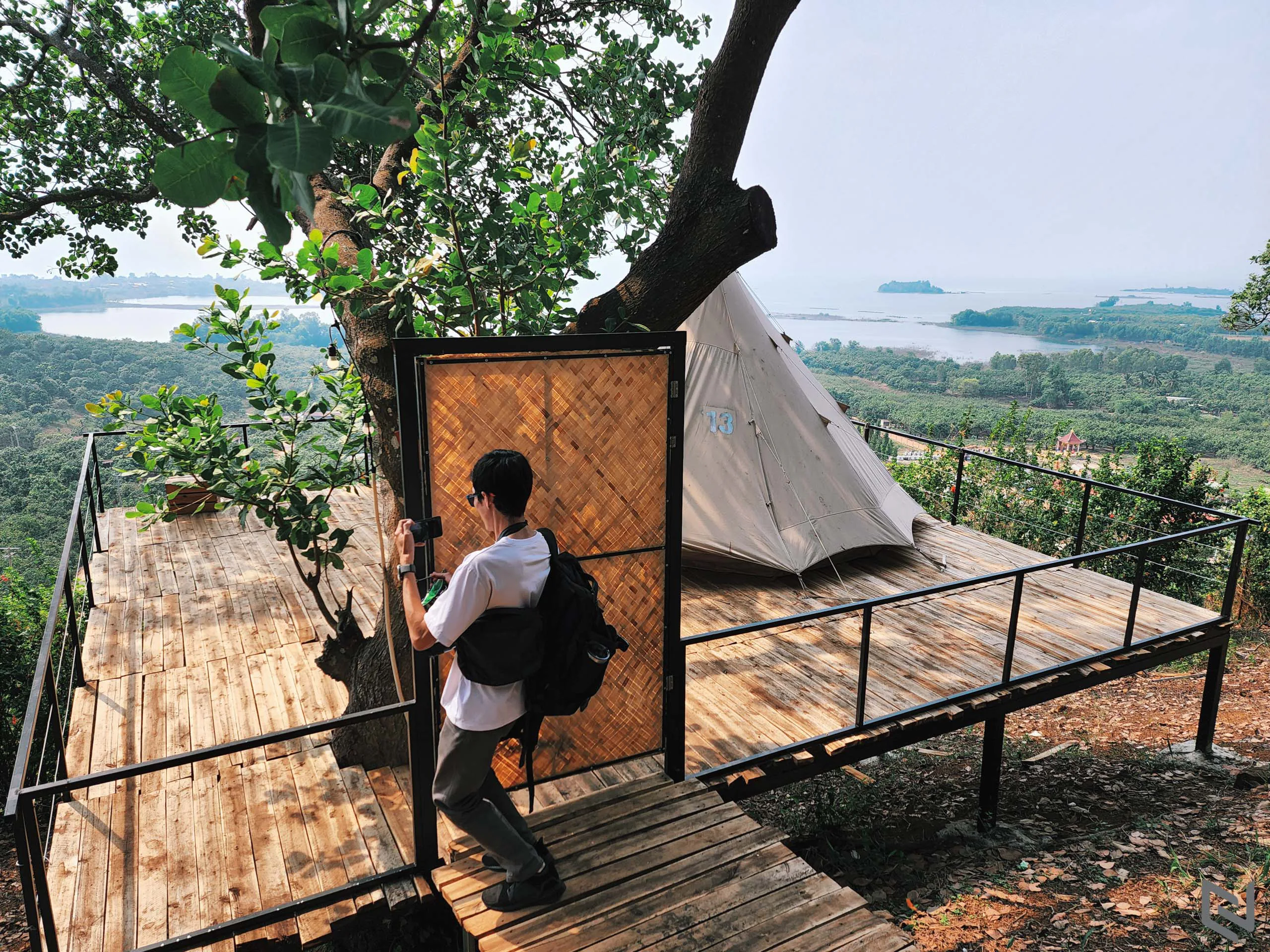 Bộ ảnh chụp bằng camera Galaxy S22 Ultra trong chuyến đi cắm trại tại Tropical eGlamping