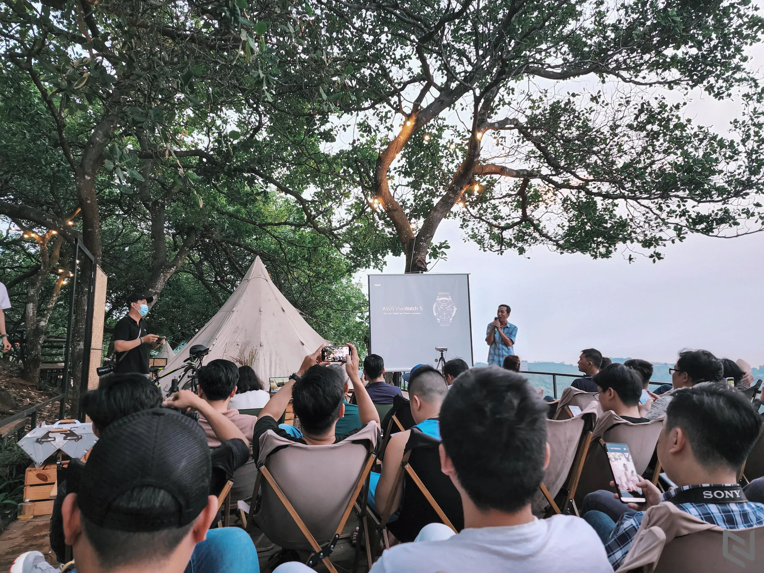 Bộ ảnh chụp bằng camera Galaxy S22 Ultra trong chuyến đi cắm trại tại Tropical eGlamping