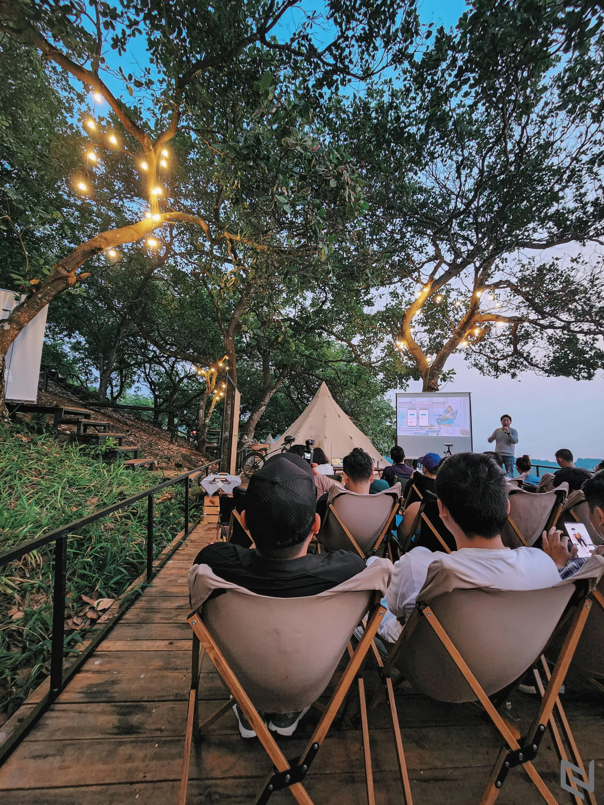 Bộ ảnh chụp bằng camera Galaxy S22 Ultra trong chuyến đi cắm trại tại Tropical eGlamping