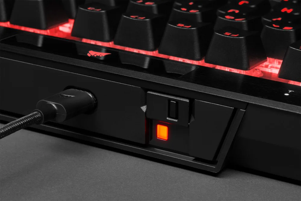 CORSAIR công bố bàn phím cơ quang học K70 RGB TKL: Thiết kế dành cho nhà vô địch