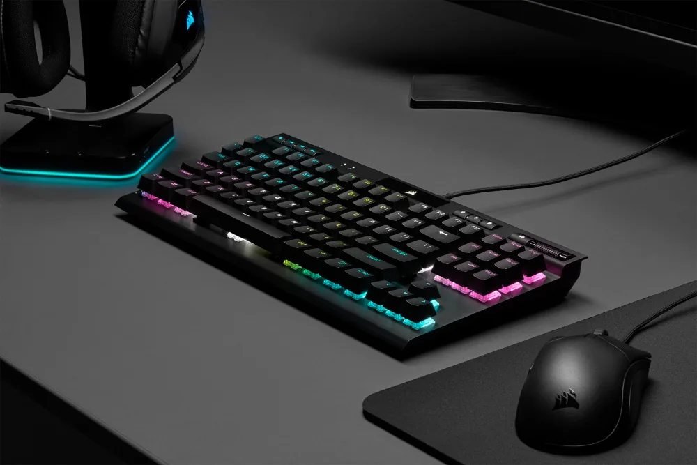 CORSAIR công bố bàn phím cơ quang học K70 RGB TKL: Thiết kế dành cho nhà vô địch