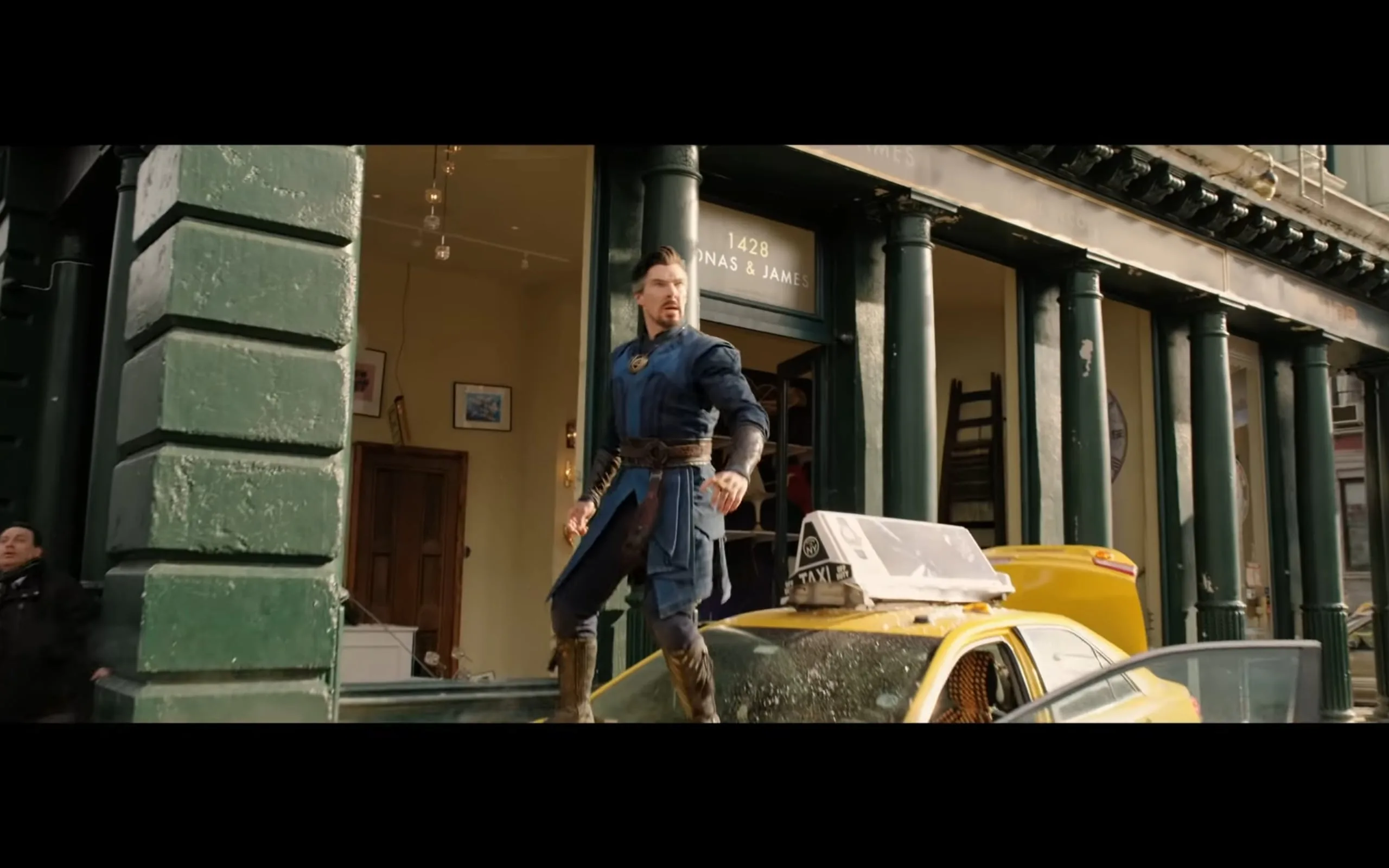 Marvel tung trailer mới cho Doctor Strange in the Multiverse of Madness hé lộ nhiều chi tiết đáng chú ý