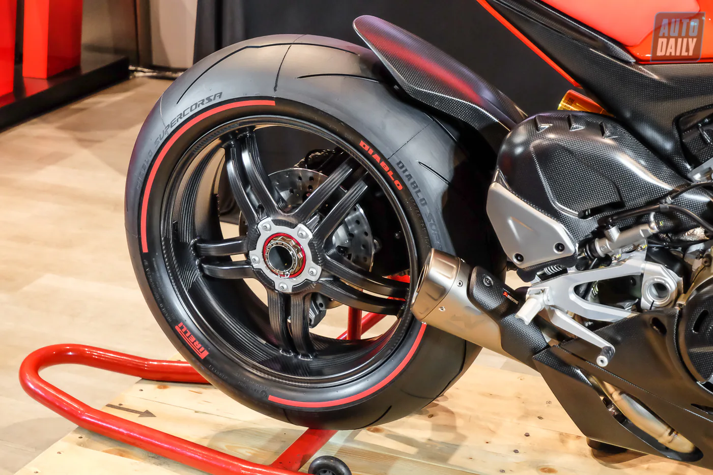 Ngắm nhìn siêu phẩm Ducati Superleggera V4 giá gần 6 tỷ độc nhất tại Việt Nam